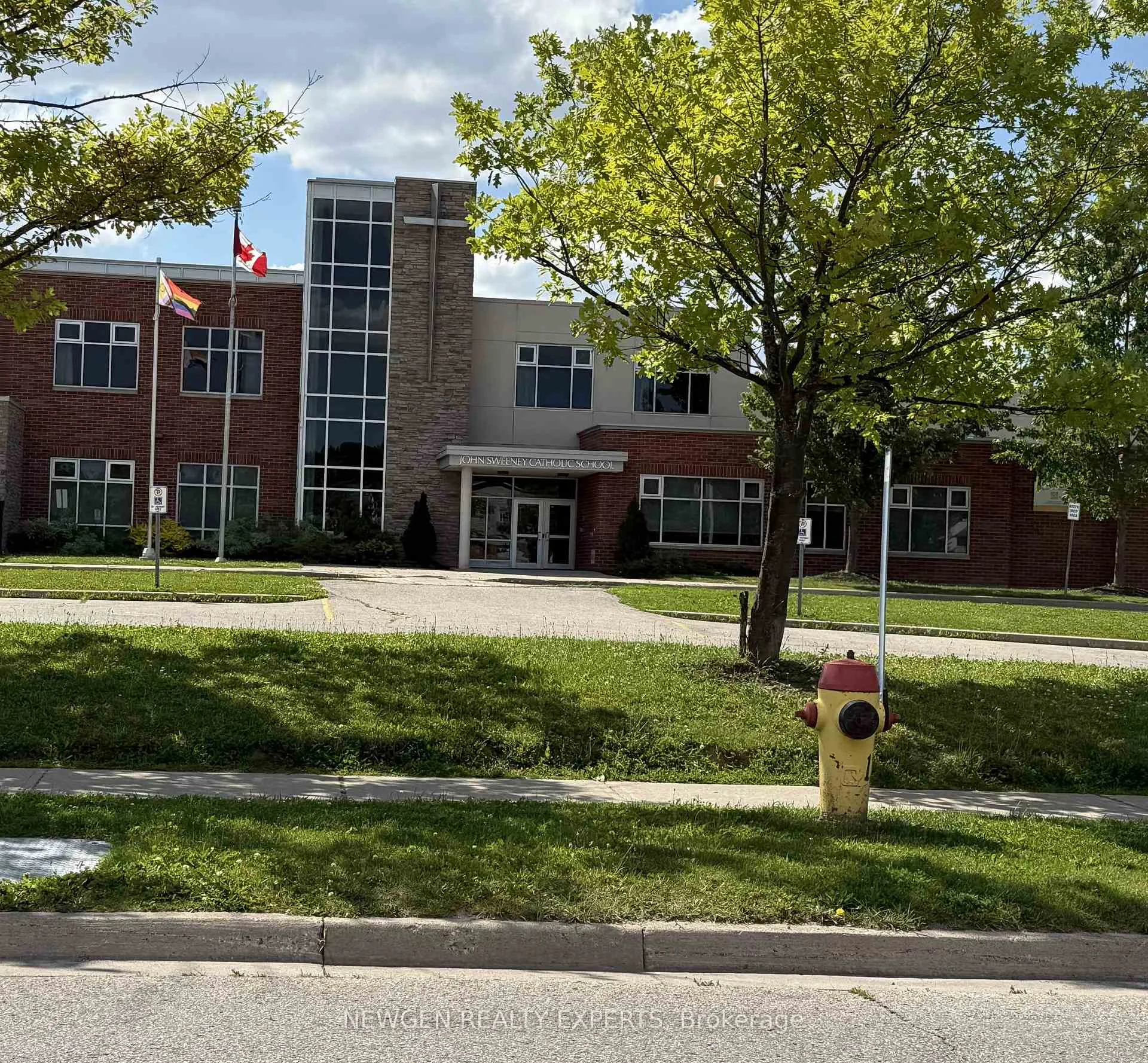 Photo 46 of 11 Berry Moss Street, Kitchener, Larentian West — HOMEH