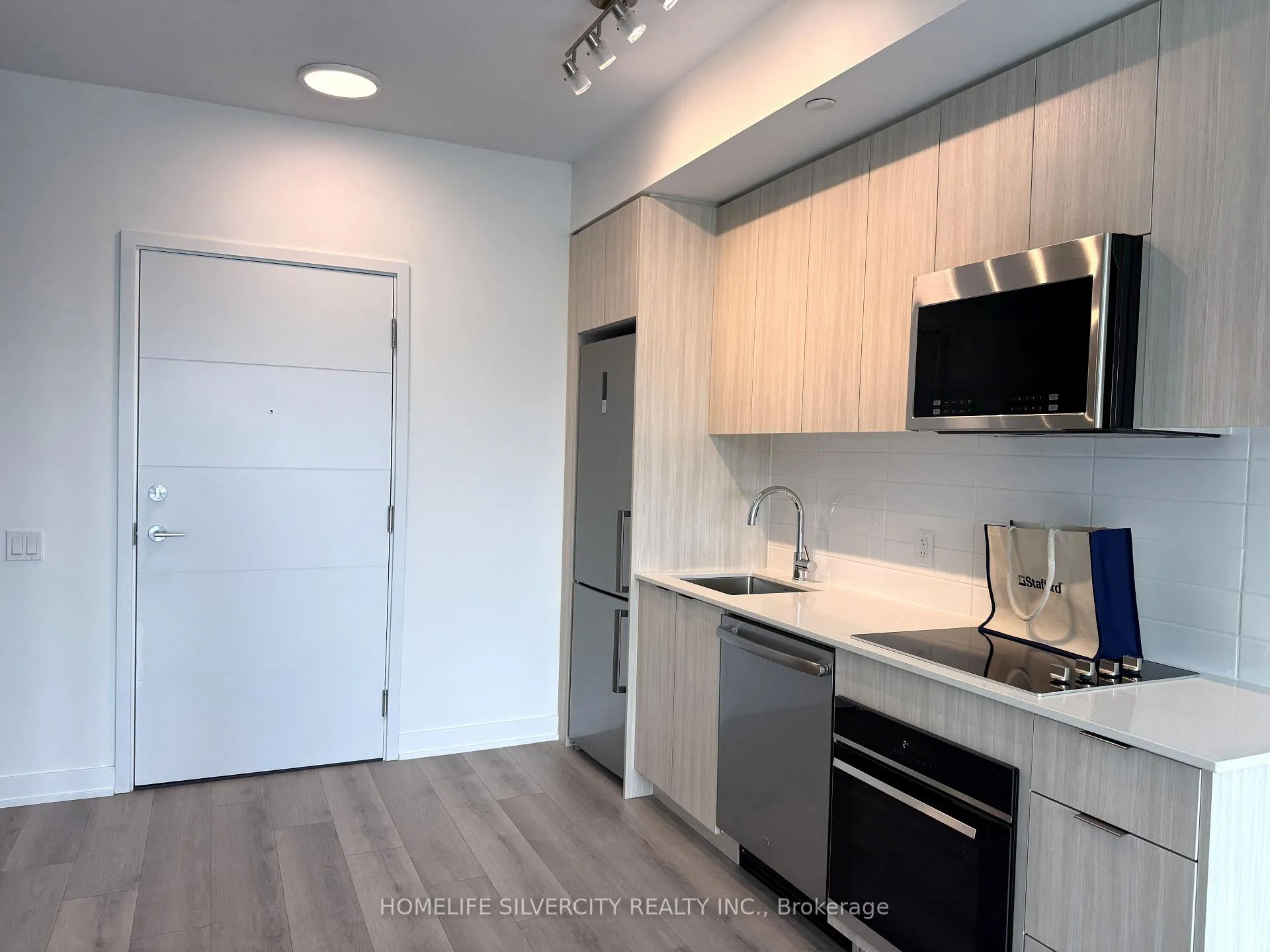 Photo 4 of Unit 517, 20 Deans Drive, Scarborough, Clairlea-Birchmount — HOMEH