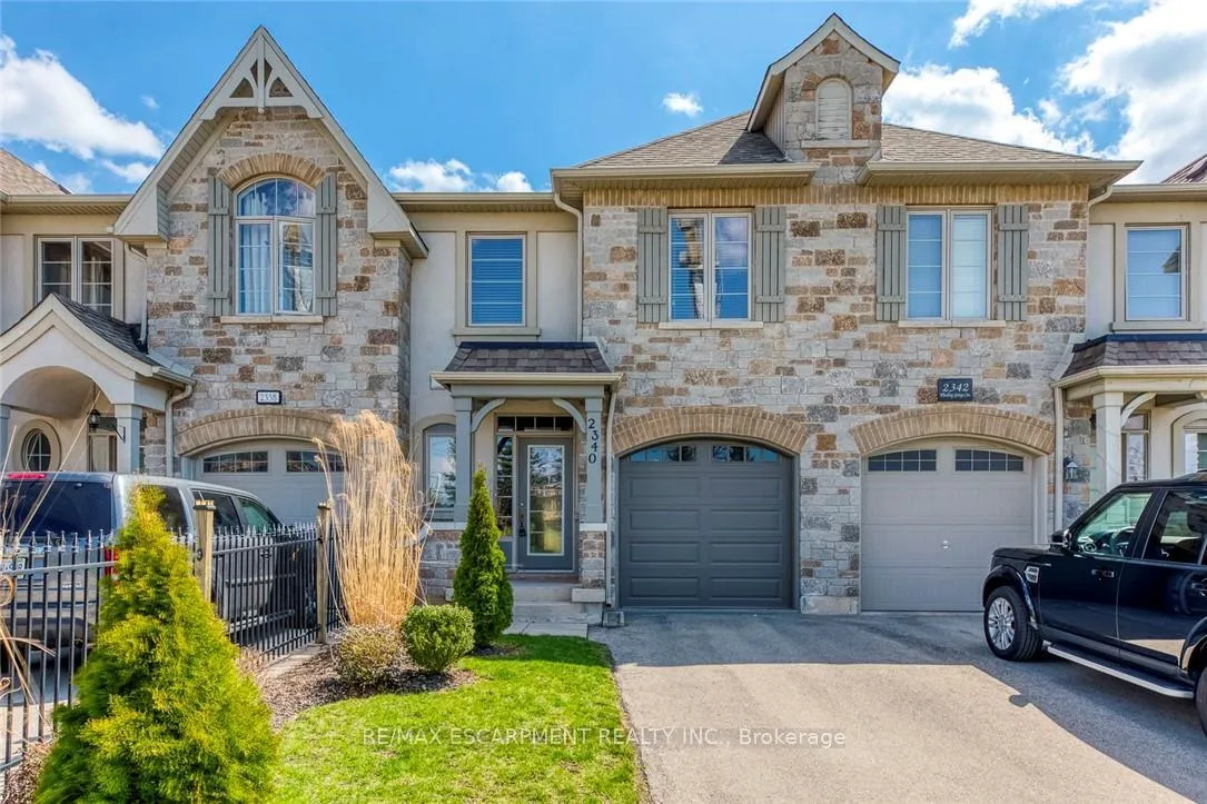 Front of 2340 Whistling Springs Crescent