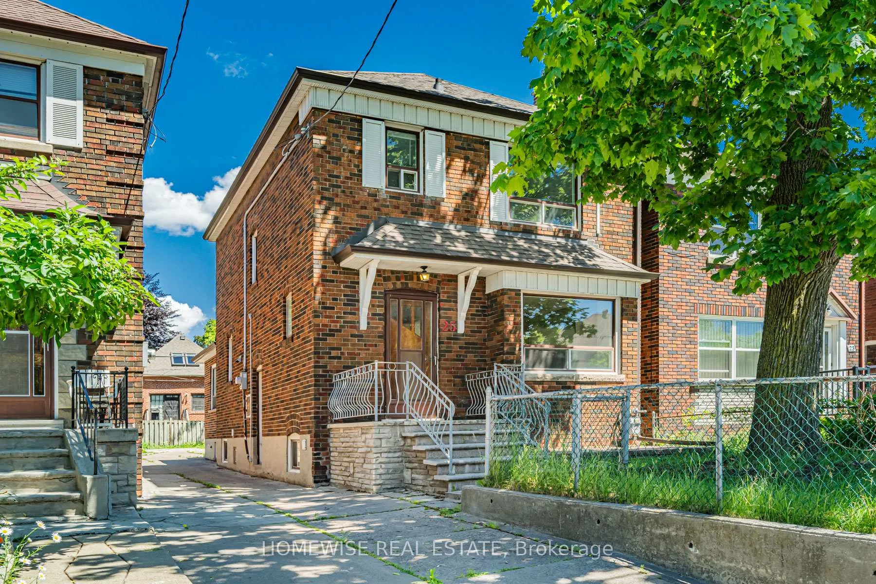 Front of 25 Marlee Avenue