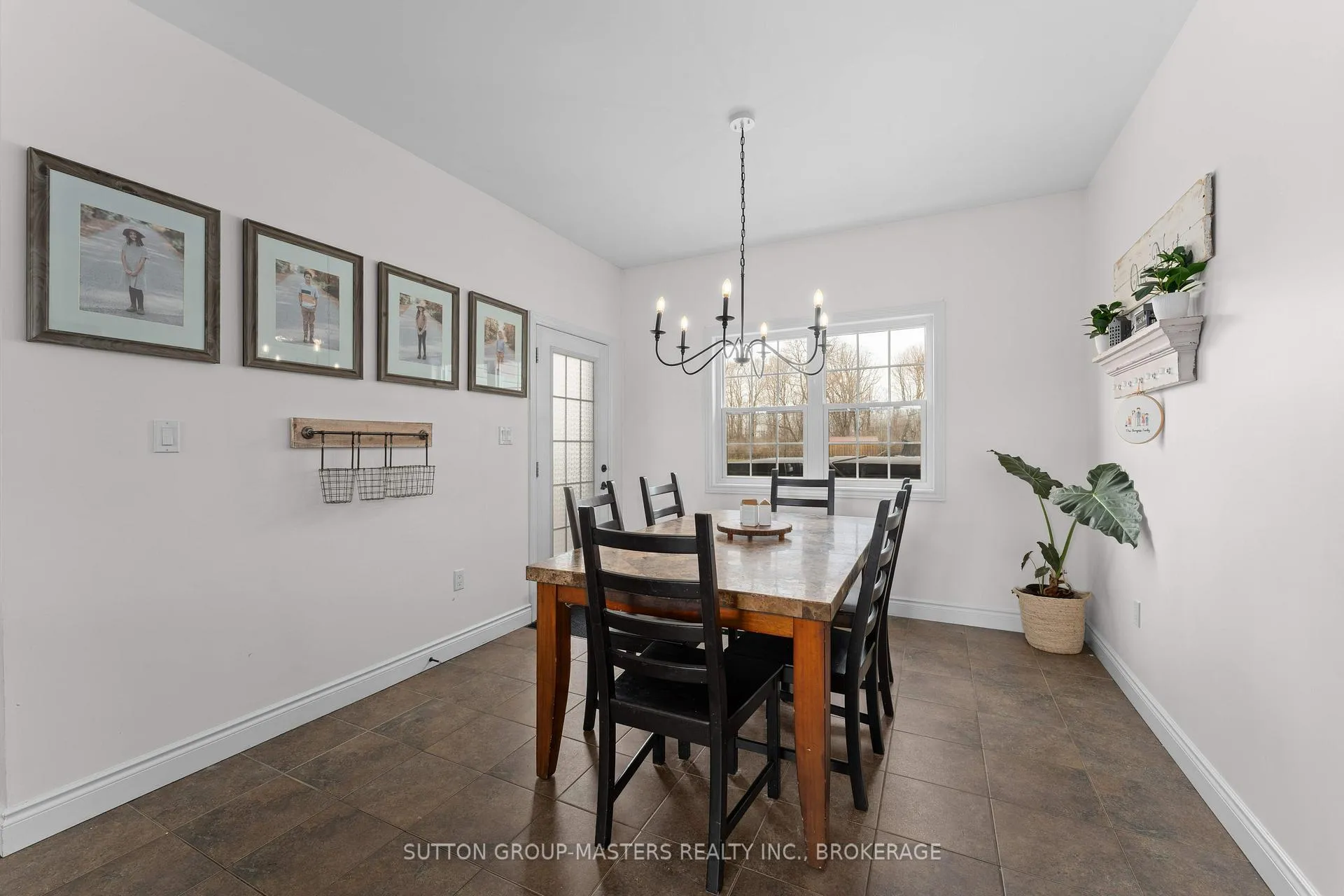 Photo 9 of 11 Dawson Drive, Gananoque, Gananoque — HOMEH