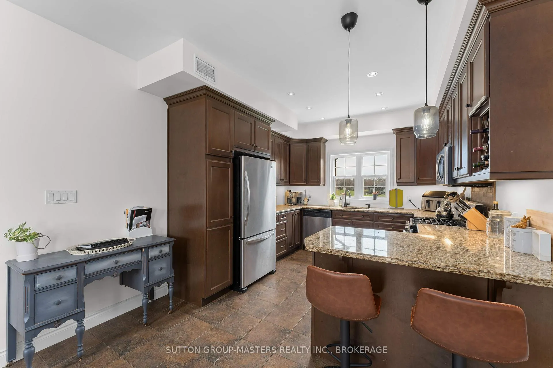 Photo 11 of 11 Dawson Drive, Gananoque, Gananoque — HOMEH