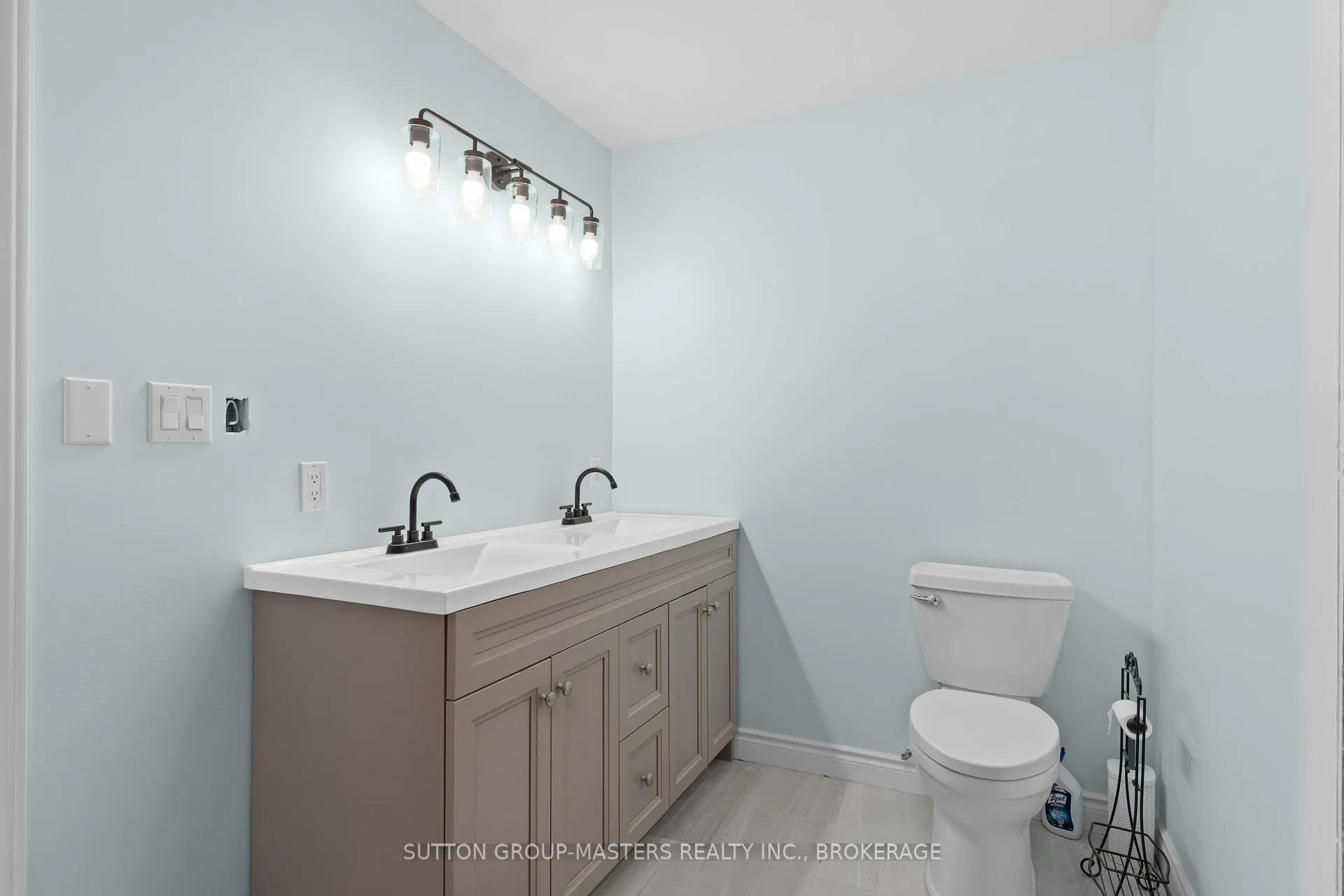 Photo 37 of 11 Dawson Drive, Gananoque, Gananoque — HOMEH