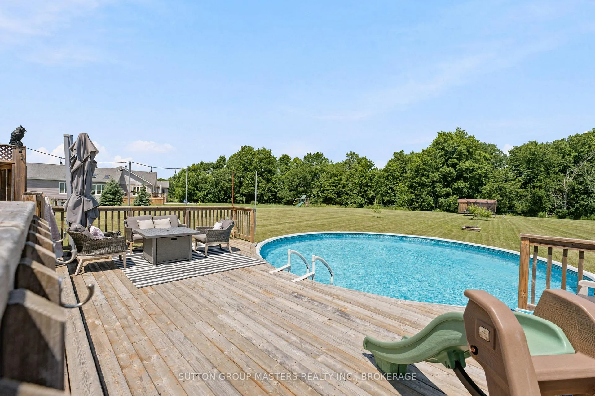 Photo 39 of 11 Dawson Drive, Gananoque, Gananoque — HOMEH