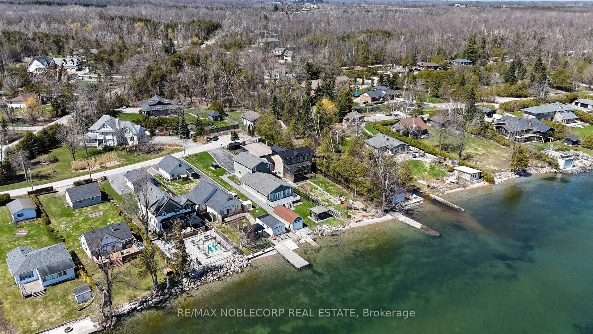 Photo 5 of 15 Palm Beach Road, Oro-Medonte, Rural Oro-Medonte — HOMEH