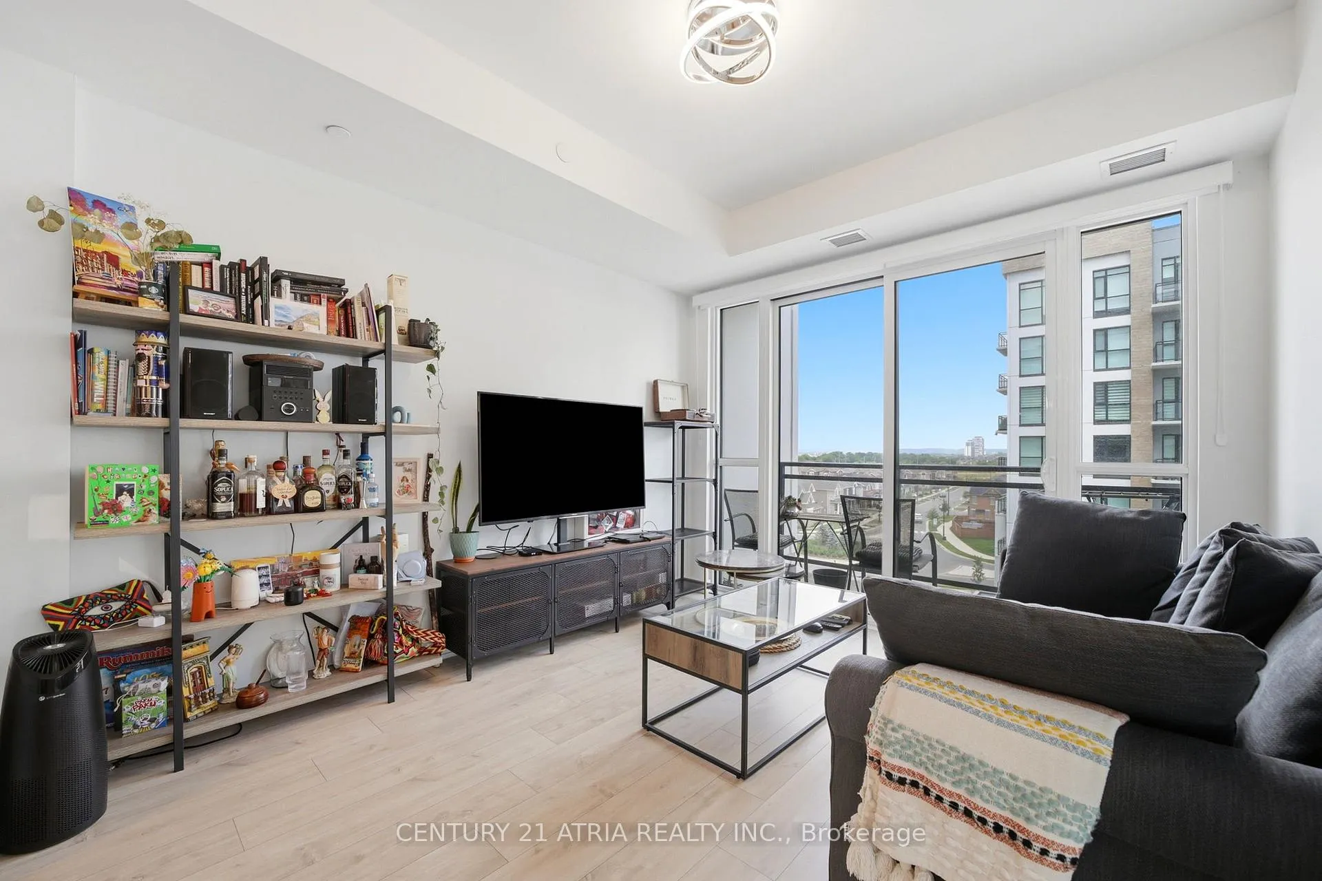 Photo 6 of Unit 506, 760 Whitlock Avenue, Milton, Cobban — HOMEH