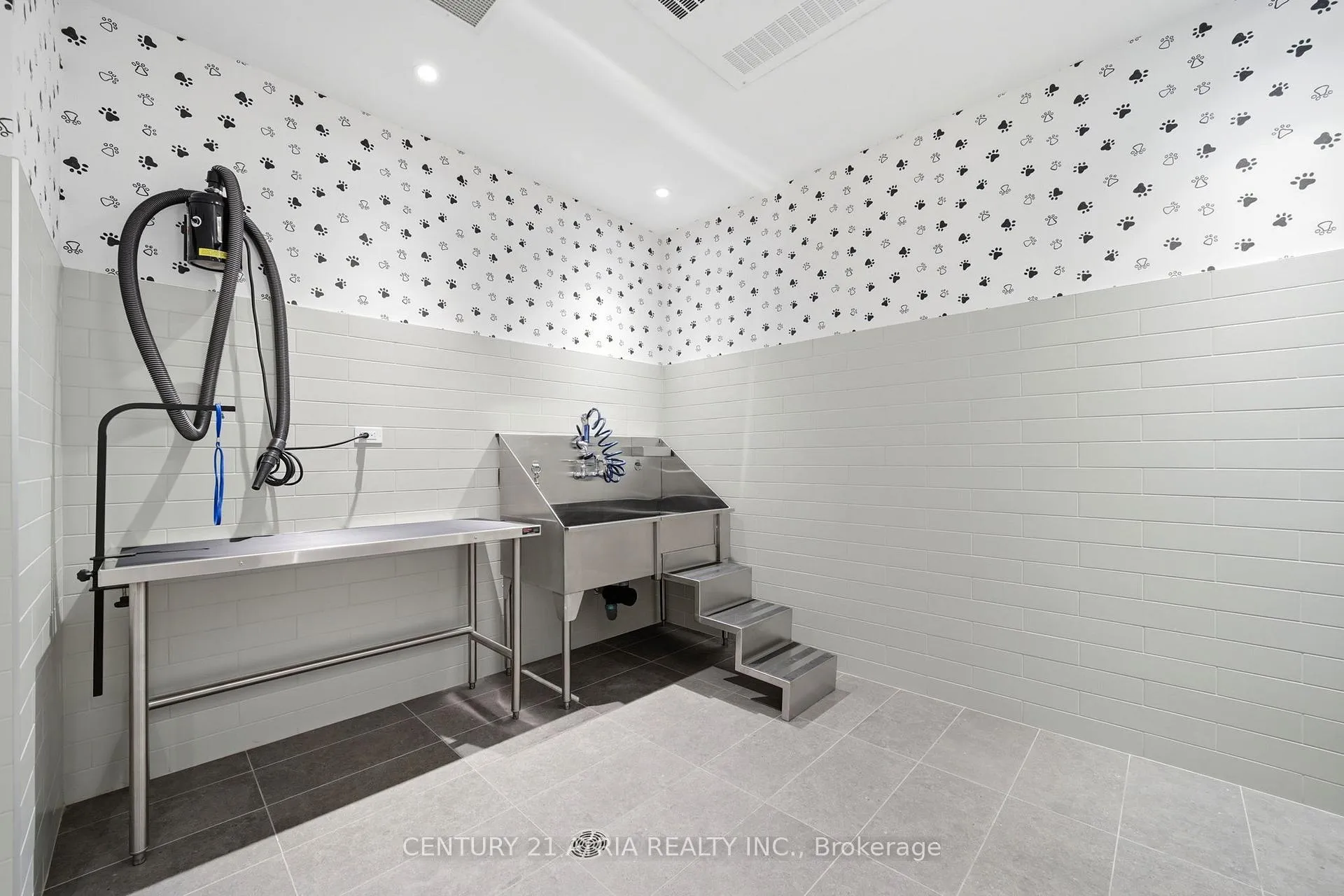 Photo 23 of Unit 506, 760 Whitlock Avenue, Milton, Cobban — HOMEH