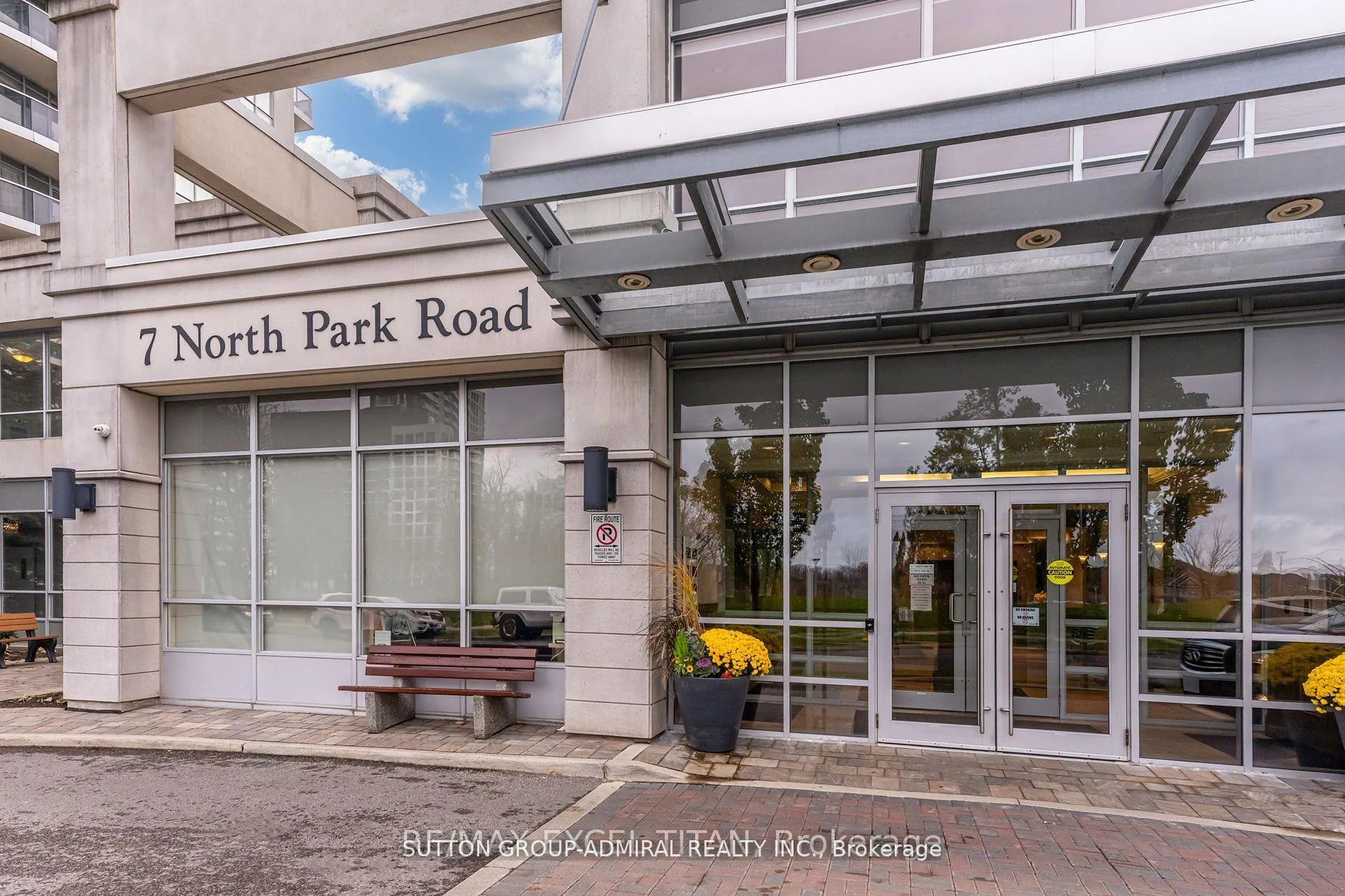 Photo 2 of Unit 908, 7 North Park Road, Vaughan, Beverley Glen — HOMEH