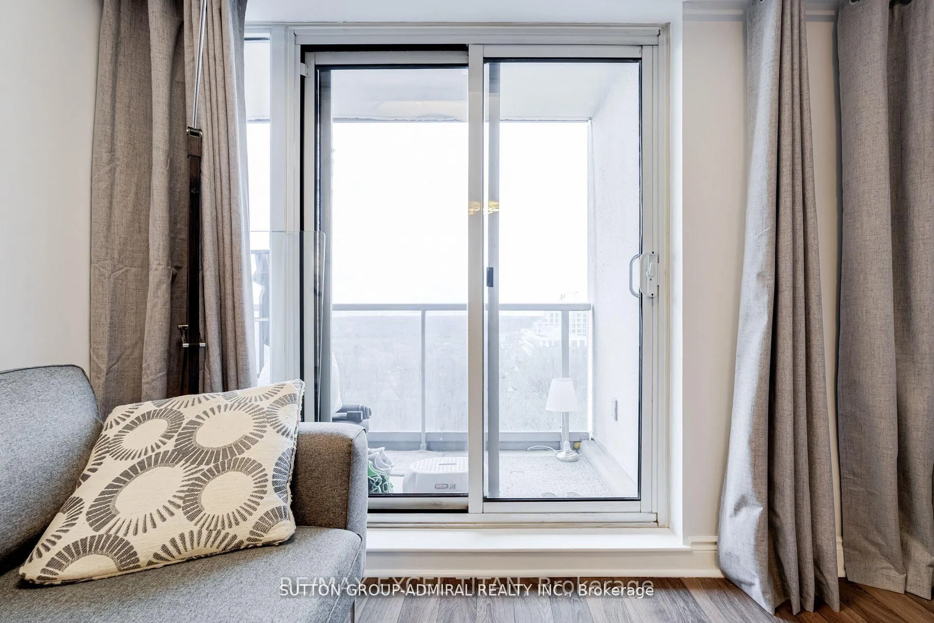 Photo 24 of Unit 908, 7 North Park Road, Vaughan, Beverley Glen — HOMEH