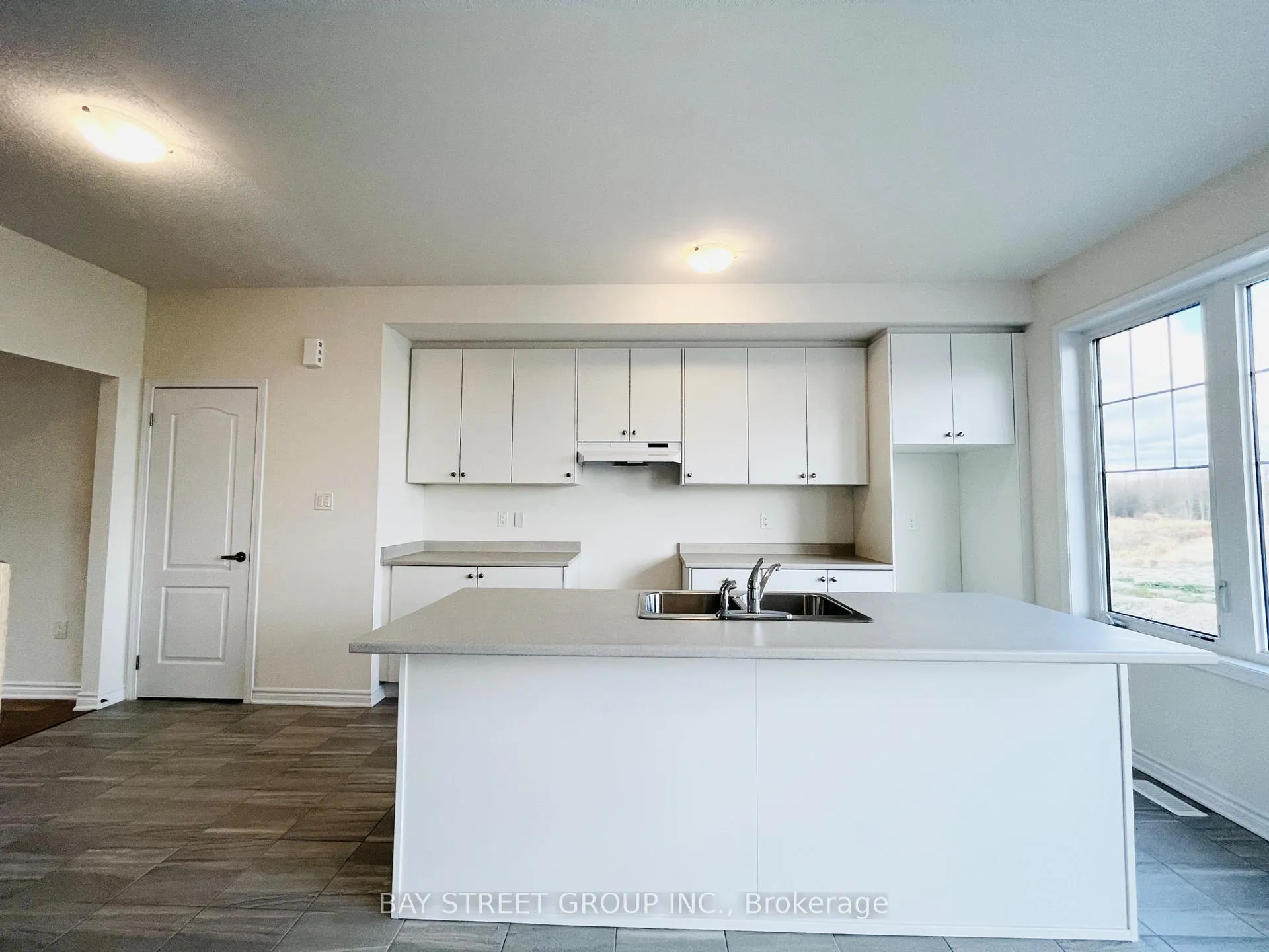 Photo 11 of 78 Sandhill Crane Drive, Wasaga Beach — HOMEH