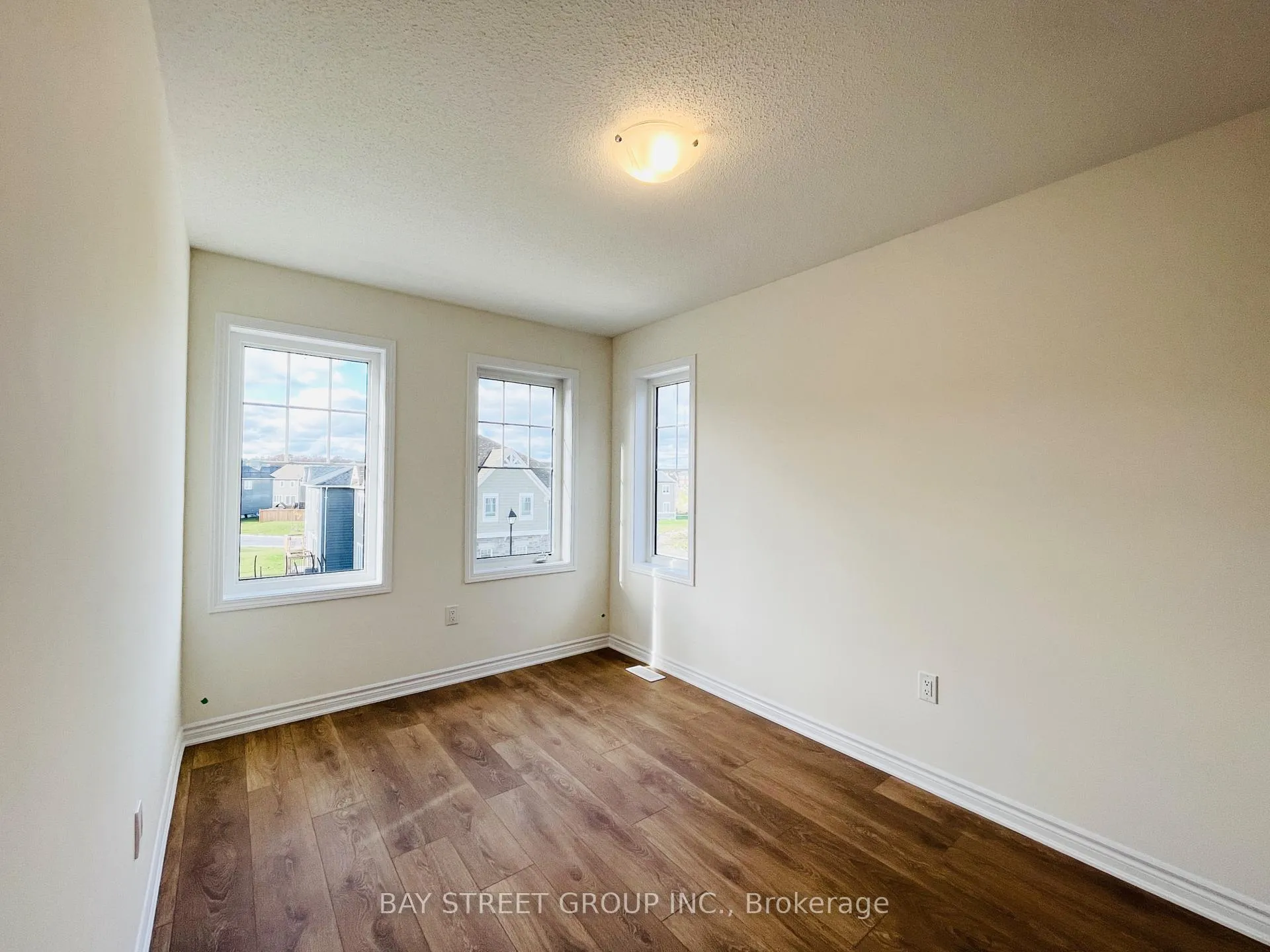 Photo 28 of 78 Sandhill Crane Drive, Wasaga Beach — HOMEH