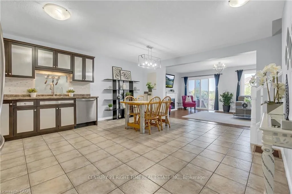 Photo 6 of 48 Clough Crescent, Guelph, Pineridge/Westminster Woods — HOMEH
