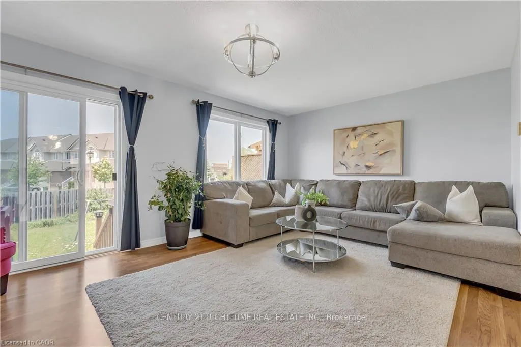 Photo 12 of 48 Clough Crescent, Guelph, Pineridge/Westminster Woods — HOMEH