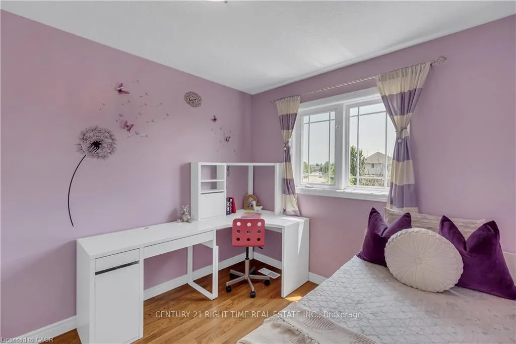 Photo 22 of 48 Clough Crescent, Guelph, Pineridge/Westminster Woods — HOMEH