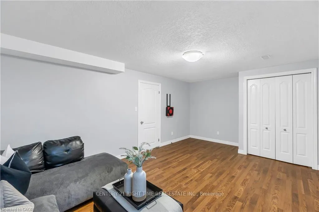 Photo 29 of 48 Clough Crescent, Guelph, Pineridge/Westminster Woods — HOMEH