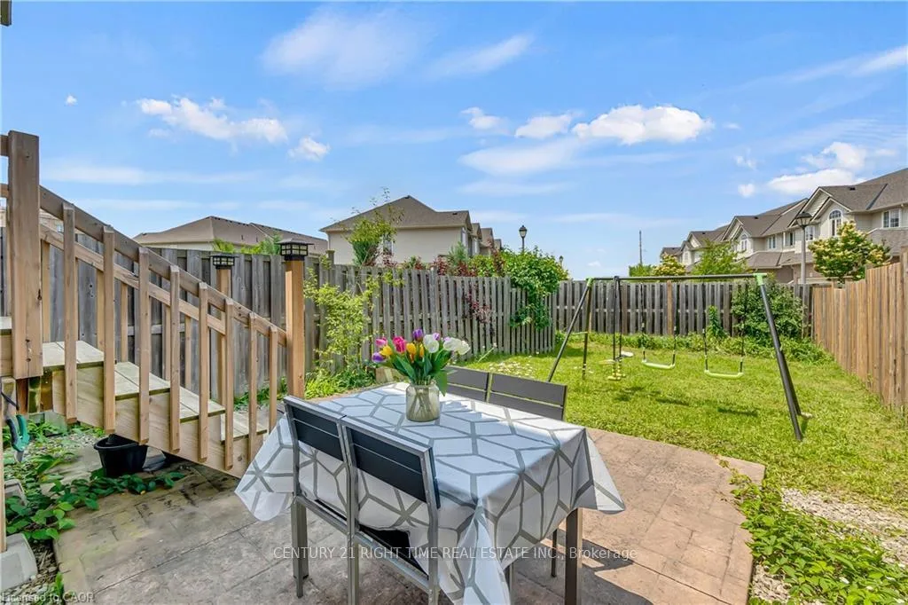 Photo 33 of 48 Clough Crescent, Guelph, Pineridge/Westminster Woods — HOMEH