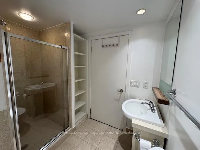 Photo 11 of Unit 705, 218 Queens Quay W, Toronto, Waterfront Communities — HOMEH