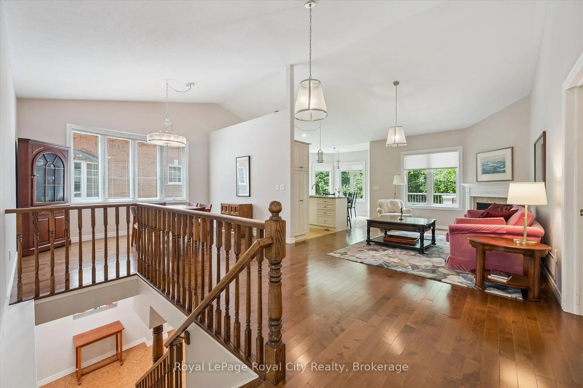 Photo 6 of 17 Fairway Lane, Guelph, Riverside Park — HOMEH