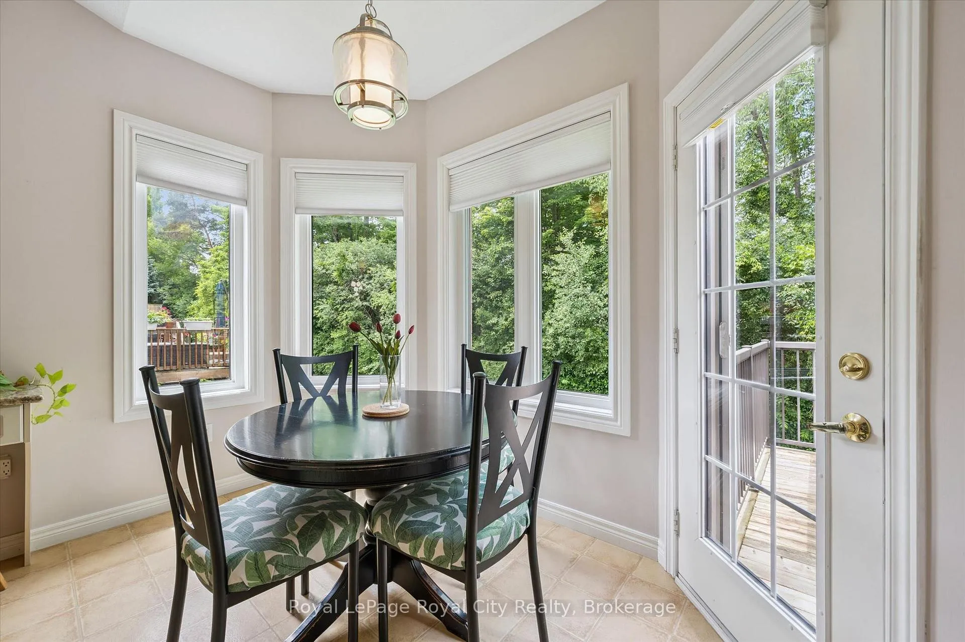 Photo 14 of 17 Fairway Lane, Guelph, Riverside Park — HOMEH