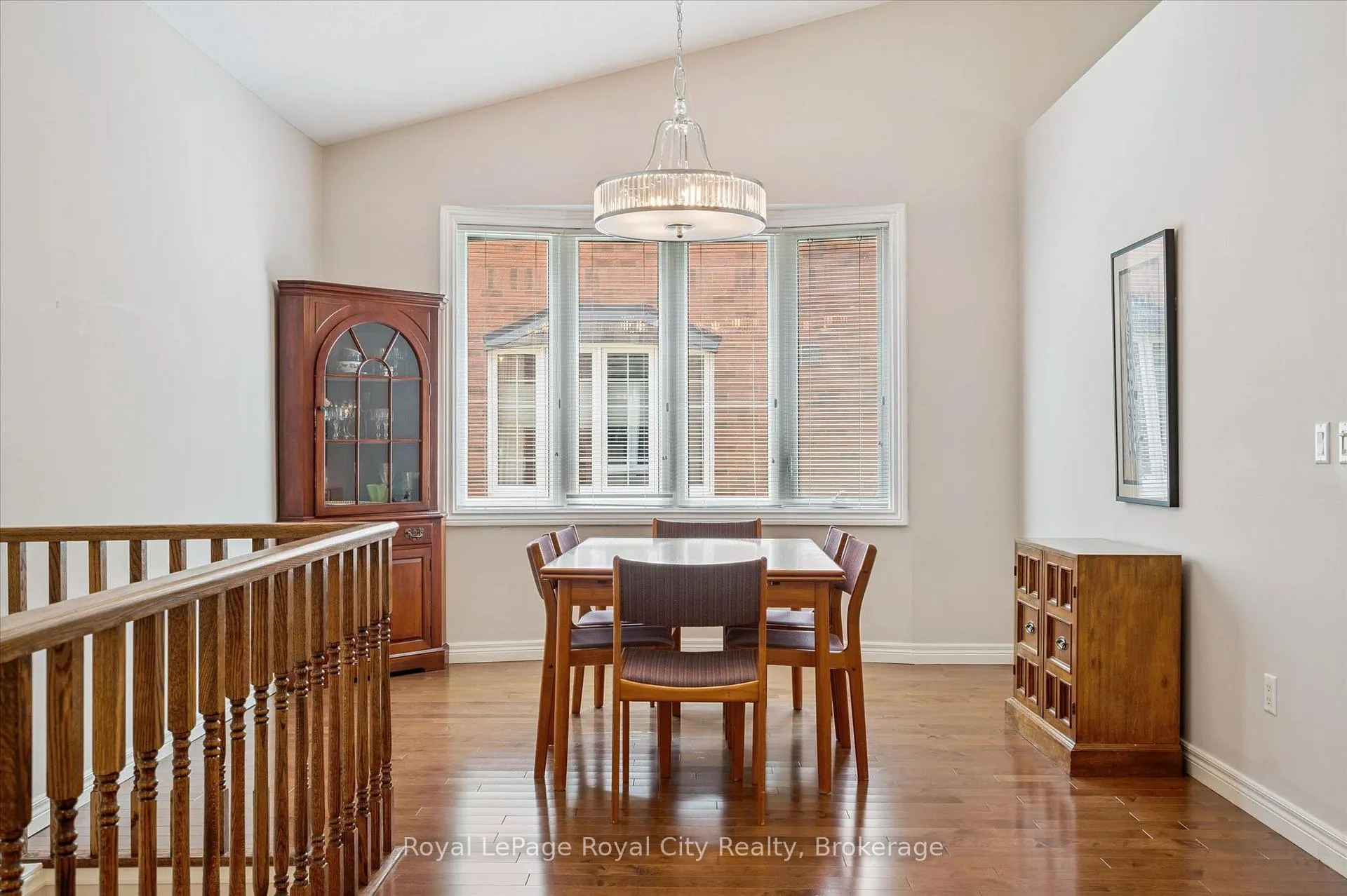 Photo 15 of 17 Fairway Lane, Guelph, Riverside Park — HOMEH