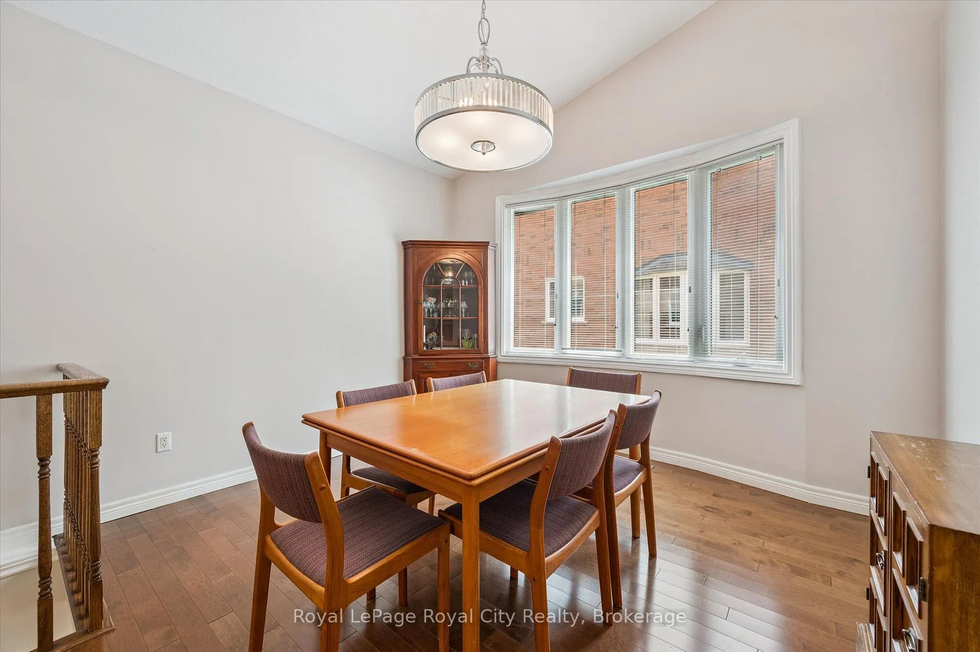 Photo 16 of 17 Fairway Lane, Guelph, Riverside Park — HOMEH