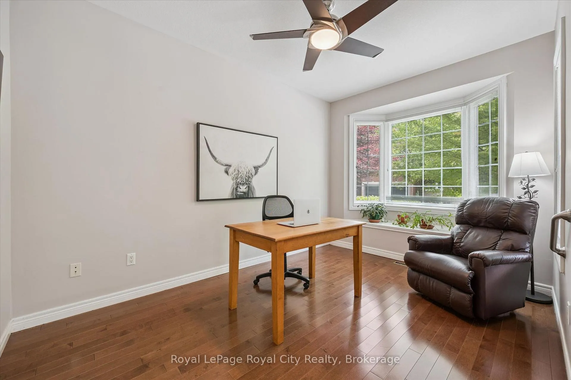Photo 17 of 17 Fairway Lane, Guelph, Riverside Park — HOMEH
