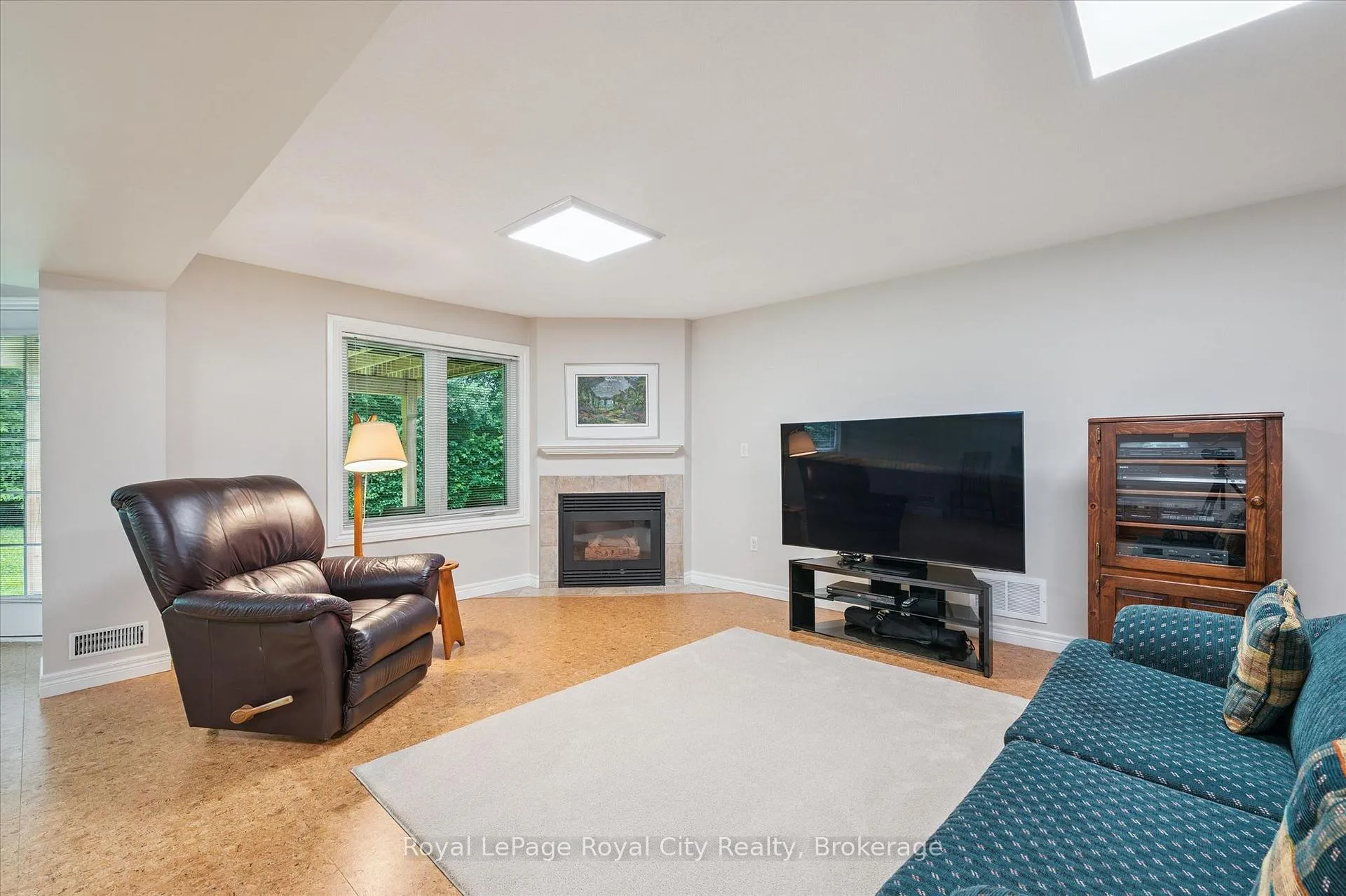 Photo 28 of 17 Fairway Lane, Guelph, Riverside Park — HOMEH