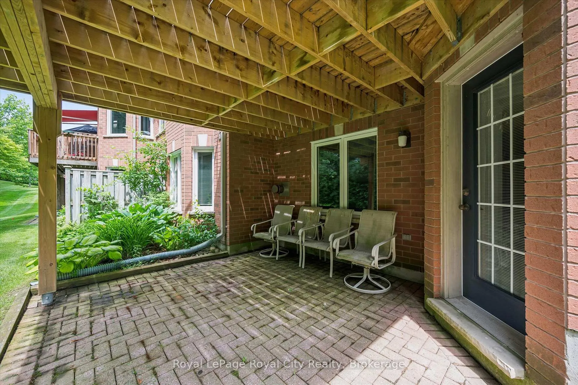 Photo 37 of 17 Fairway Lane, Guelph, Riverside Park — HOMEH
