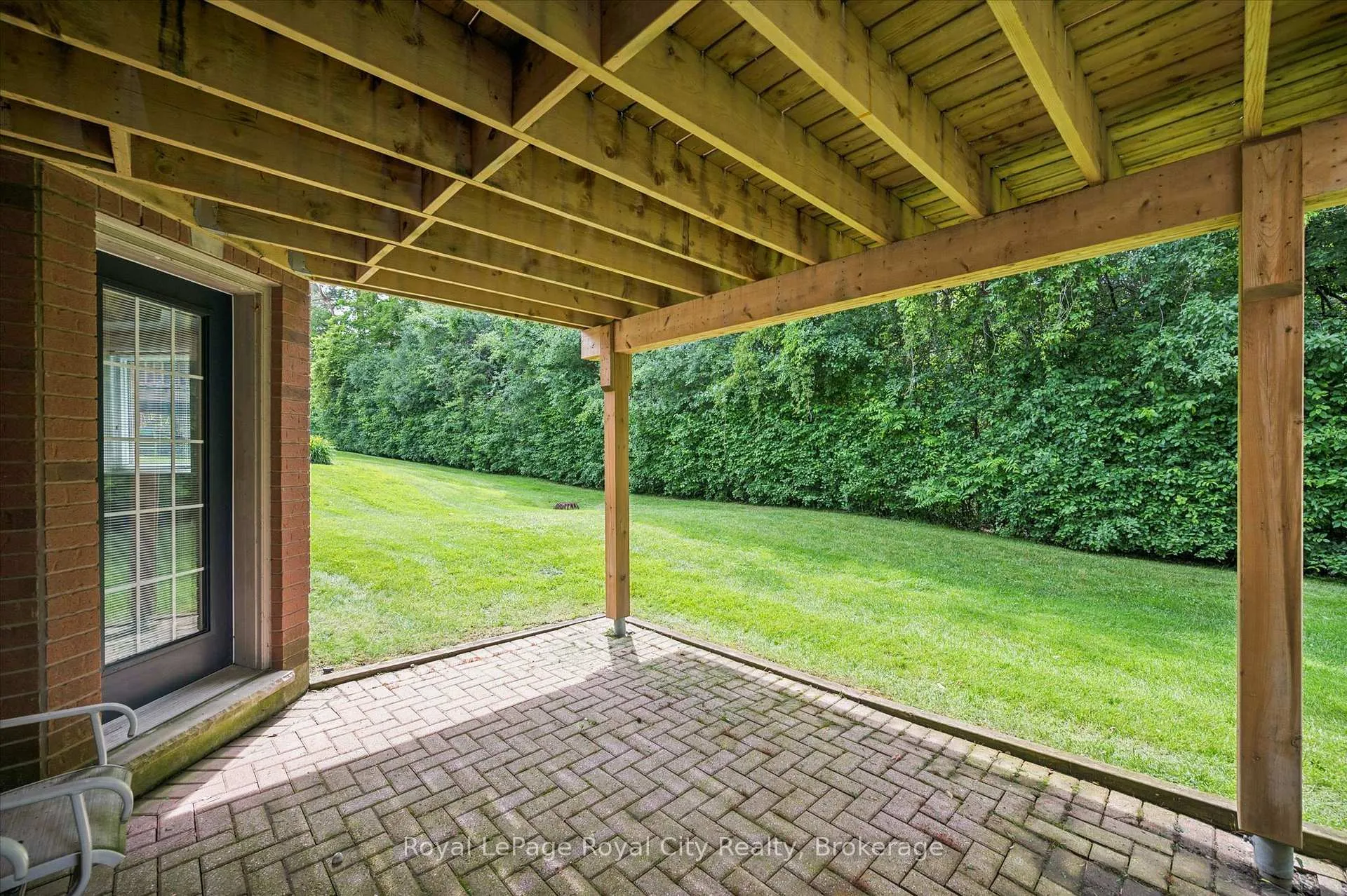 Photo 38 of 17 Fairway Lane, Guelph, Riverside Park — HOMEH