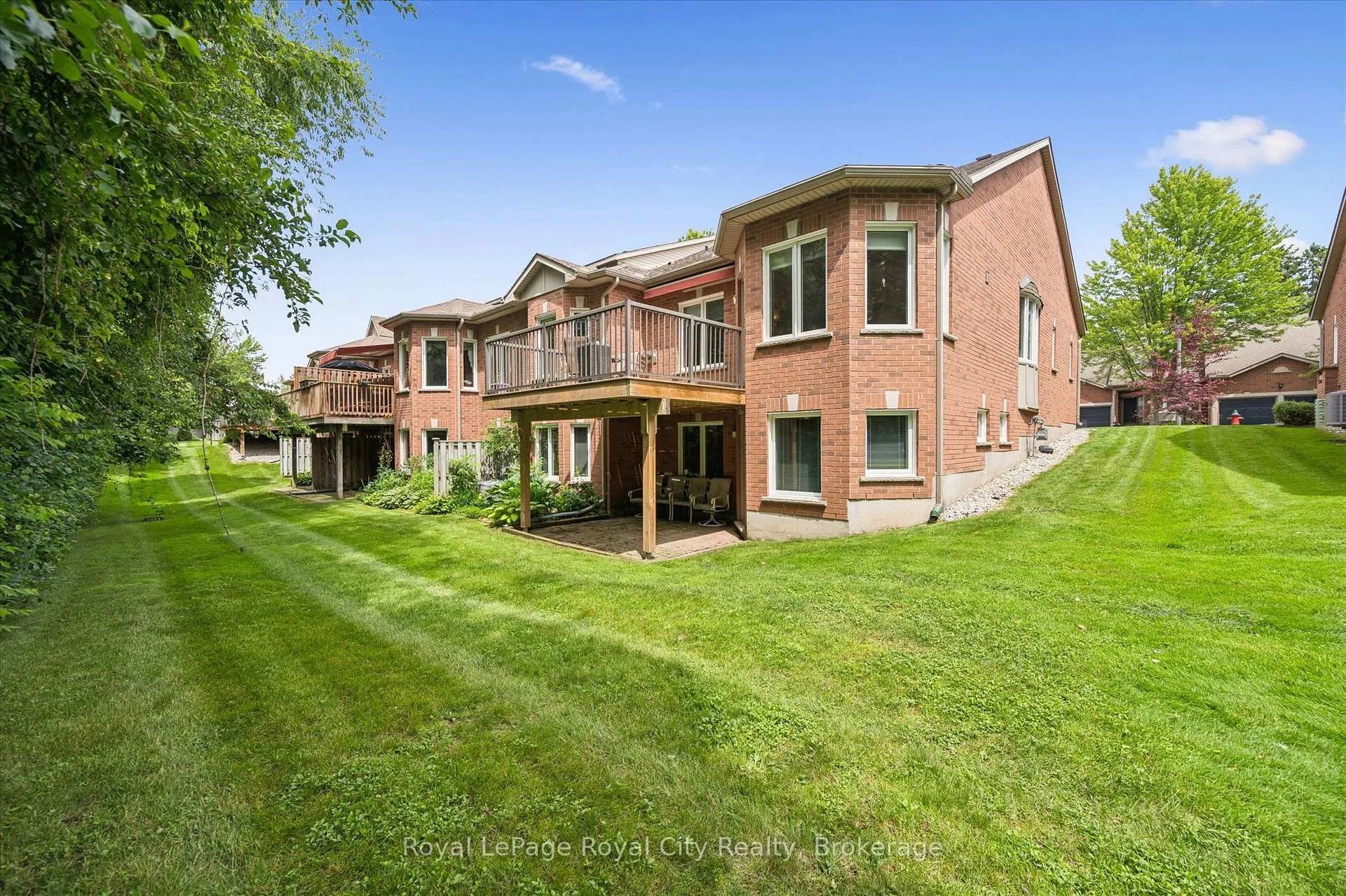 Photo 40 of 17 Fairway Lane, Guelph, Riverside Park — HOMEH