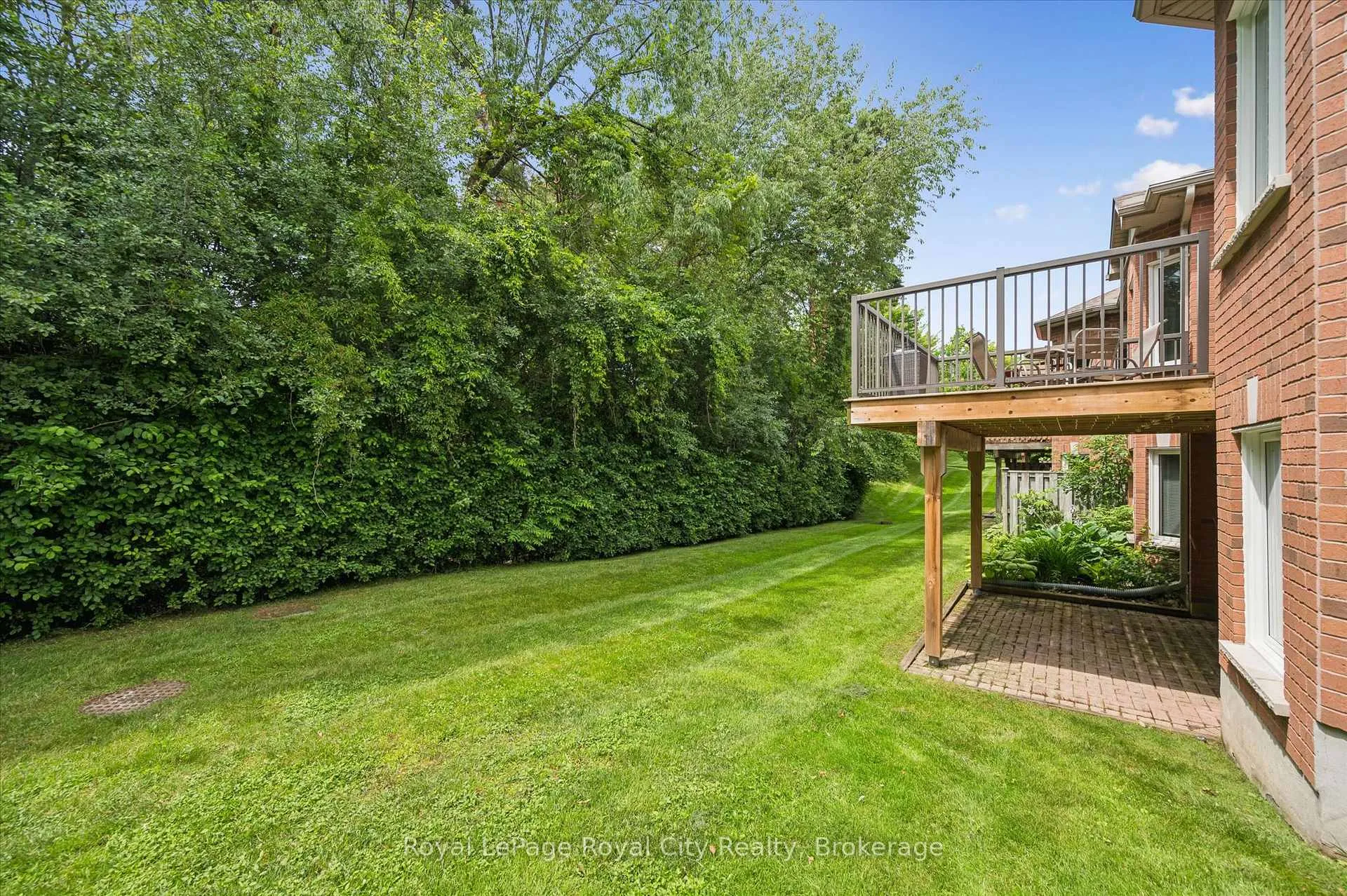Photo 41 of 17 Fairway Lane, Guelph, Riverside Park — HOMEH