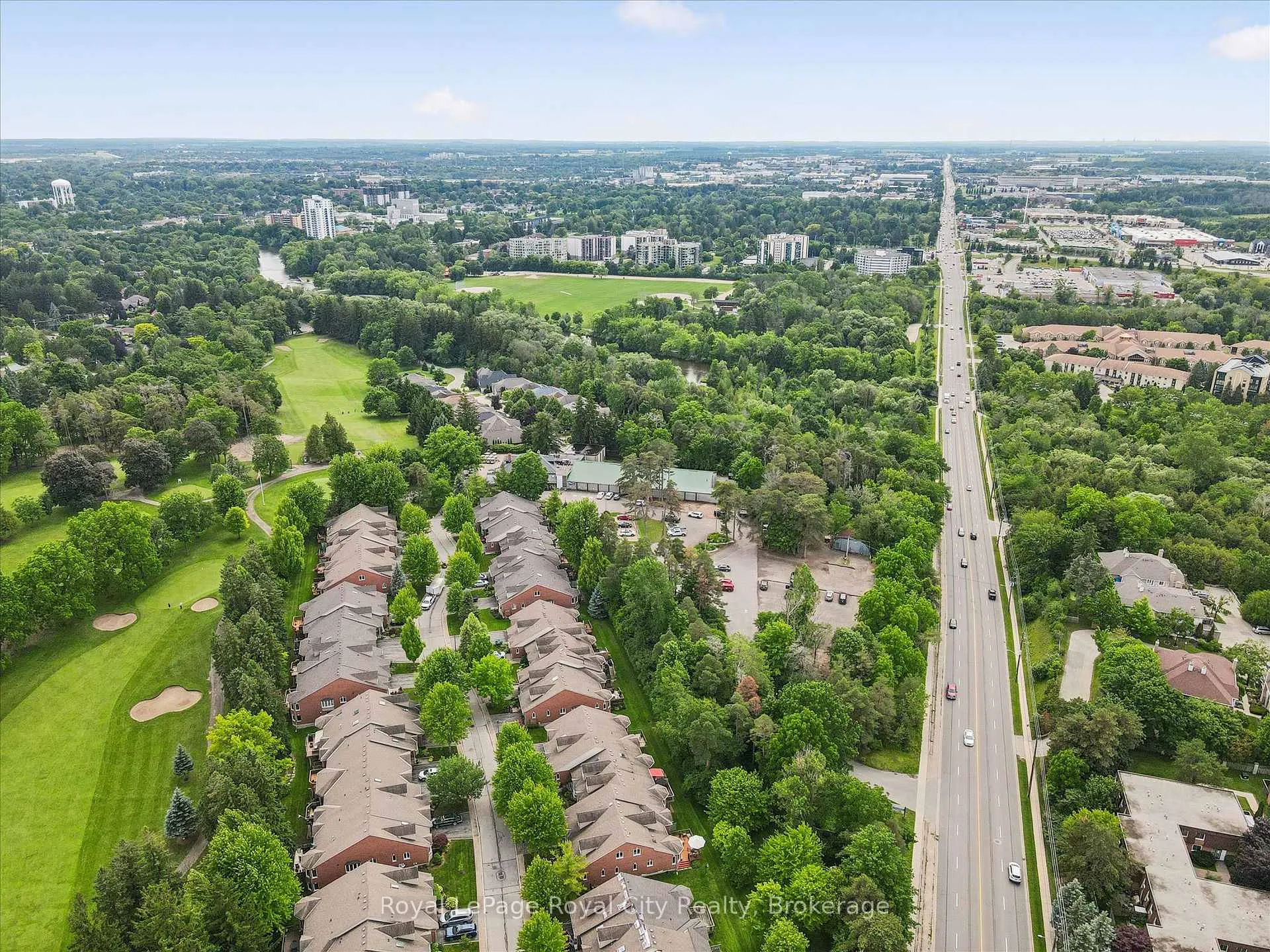 Photo 43 of 17 Fairway Lane, Guelph, Riverside Park — HOMEH