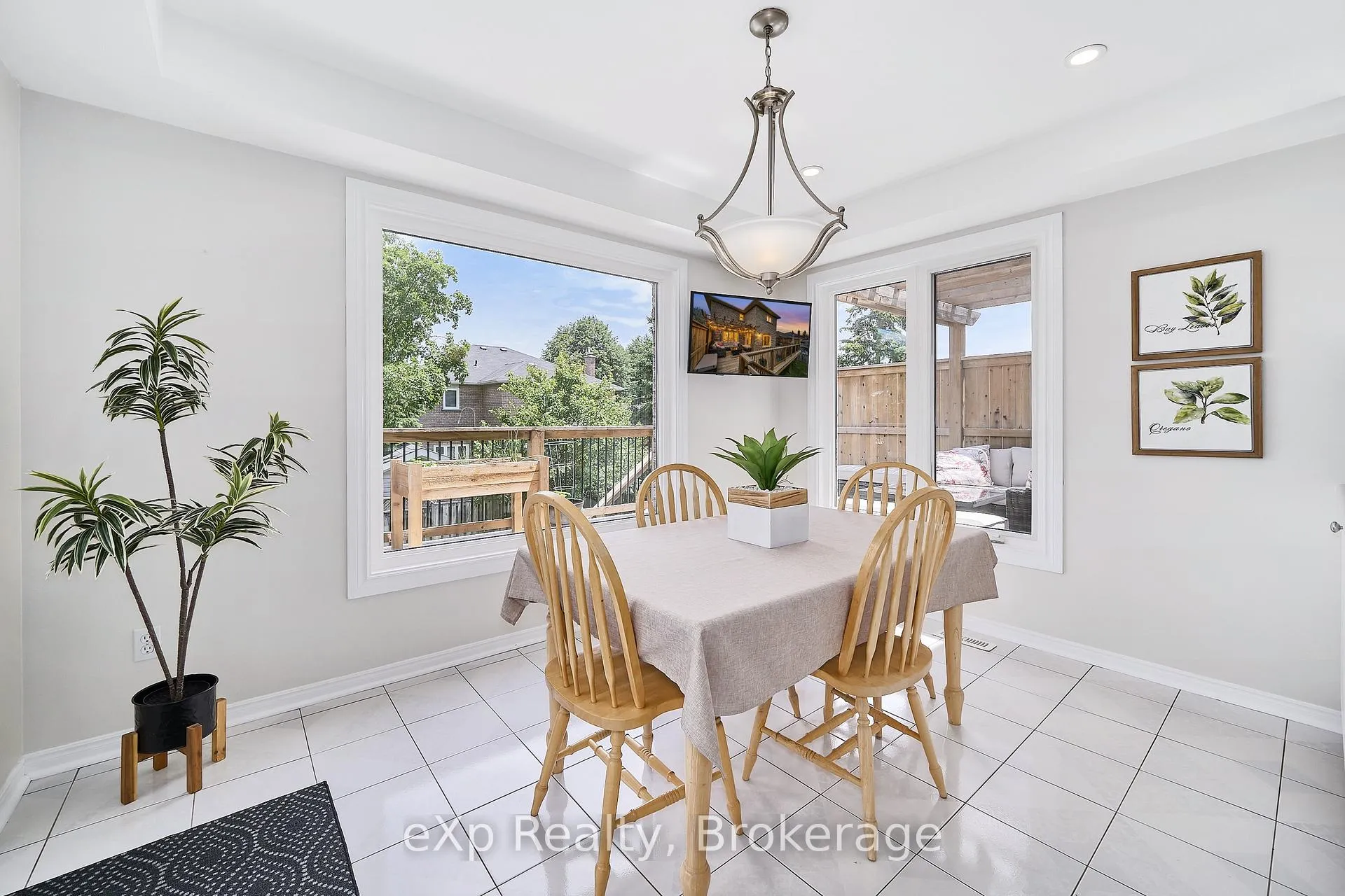 Photo 21 of 43 Forest Heights Street, Whitby, Pringle Creek — HOMEH