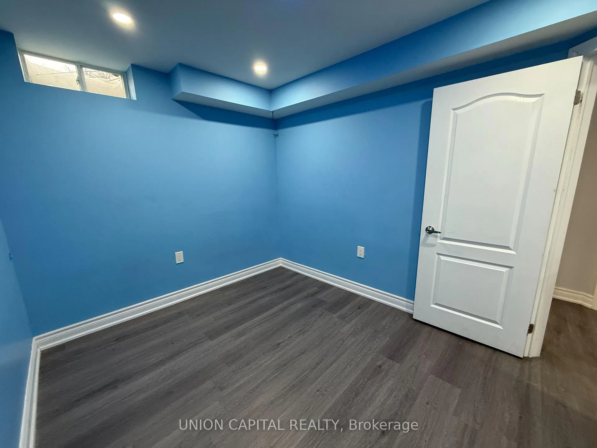Photo 10 of 114 Timbers Circle, Markham, Milliken Mills East — HOMEH