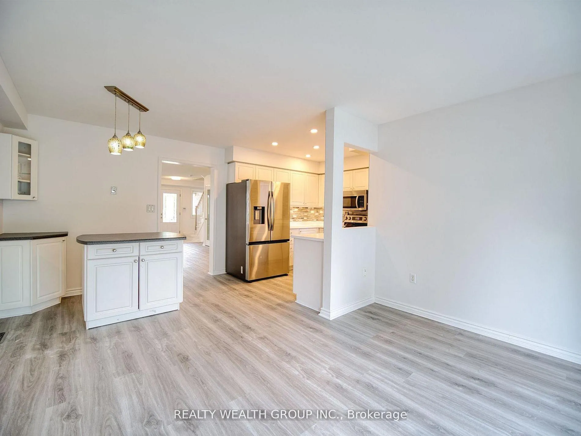 Photo 21 of 11 Birchcliffe Drive, Brampton, Heart Lake East — HOMEH
