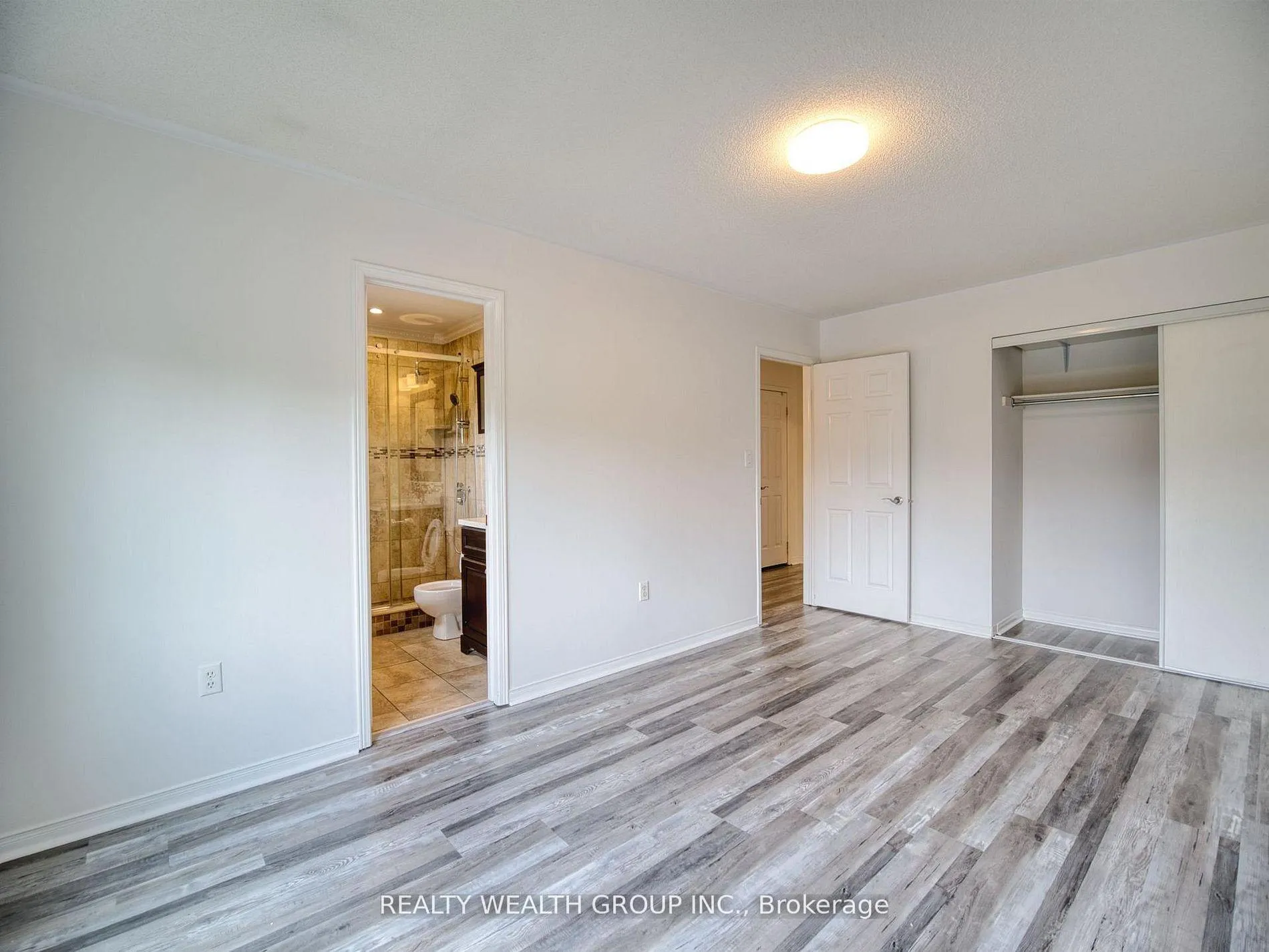 Photo 25 of 11 Birchcliffe Drive, Brampton, Heart Lake East — HOMEH