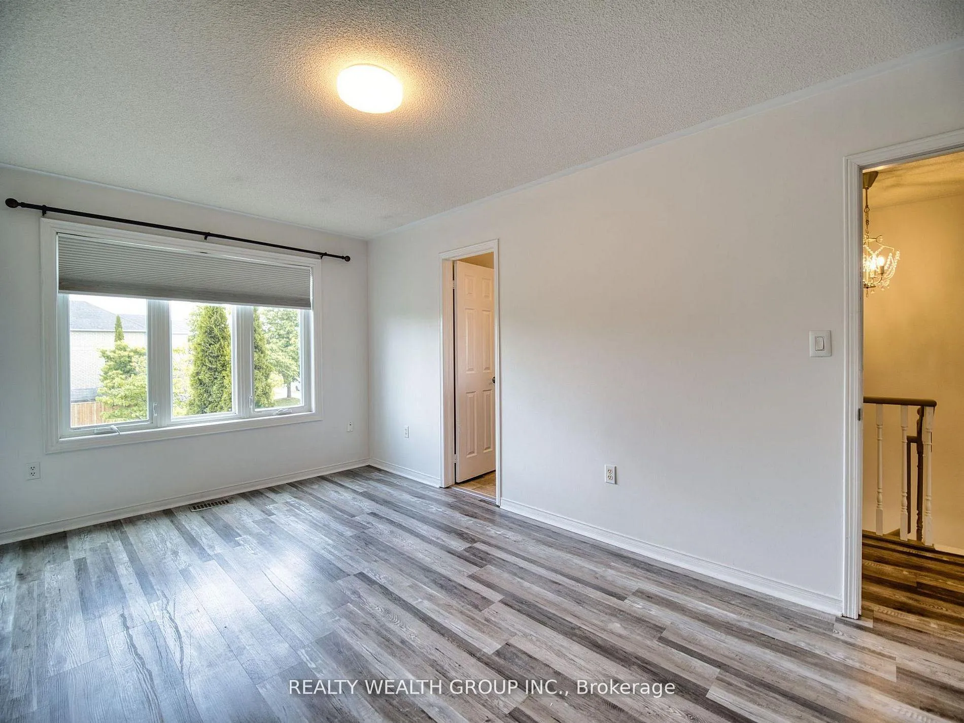 Photo 26 of 11 Birchcliffe Drive, Brampton, Heart Lake East — HOMEH
