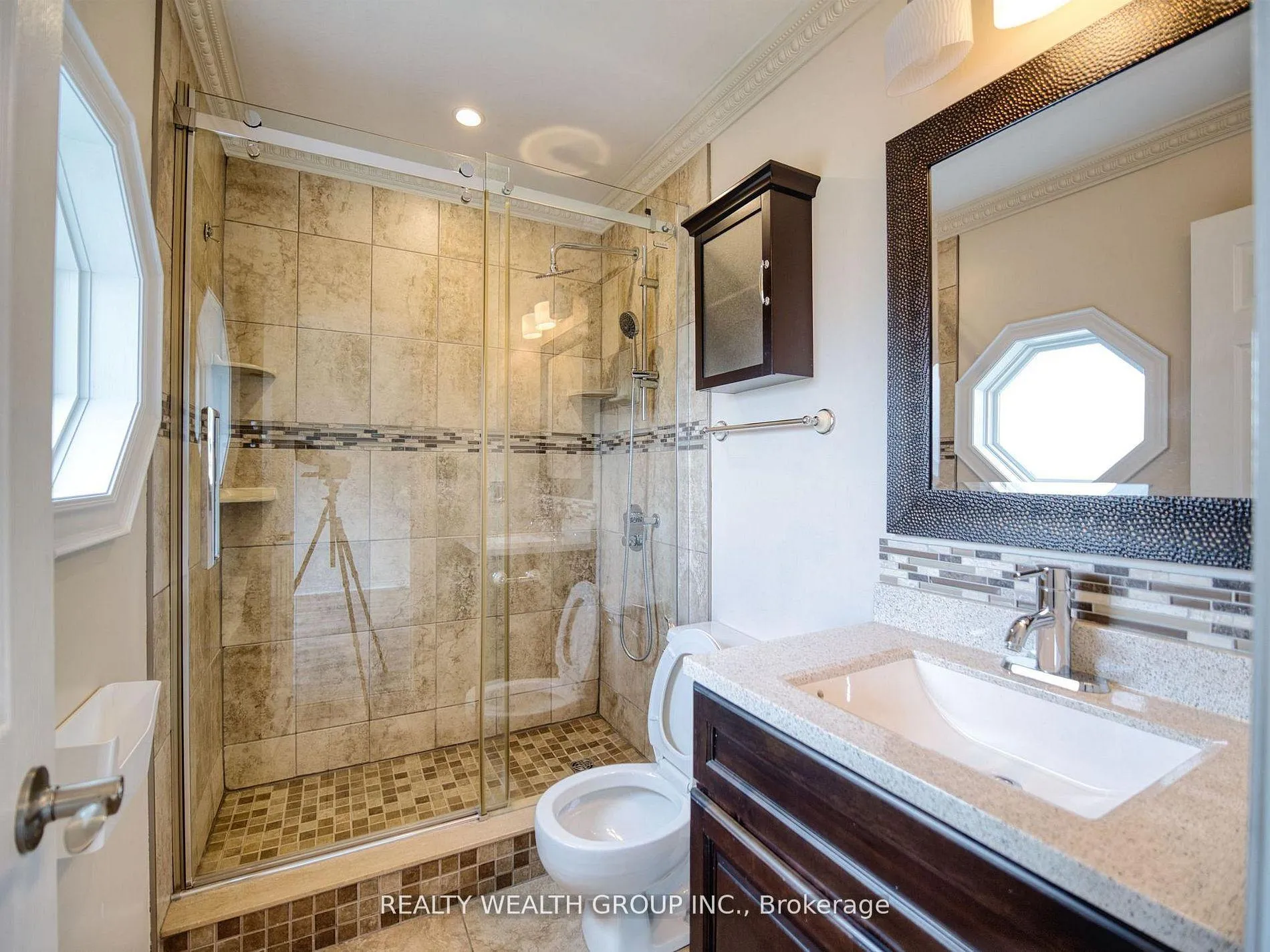 Photo 28 of 11 Birchcliffe Drive, Brampton, Heart Lake East — HOMEH
