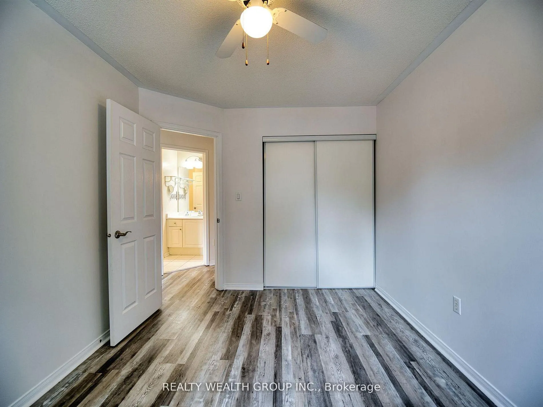 Photo 37 of 11 Birchcliffe Drive, Brampton, Heart Lake East — HOMEH
