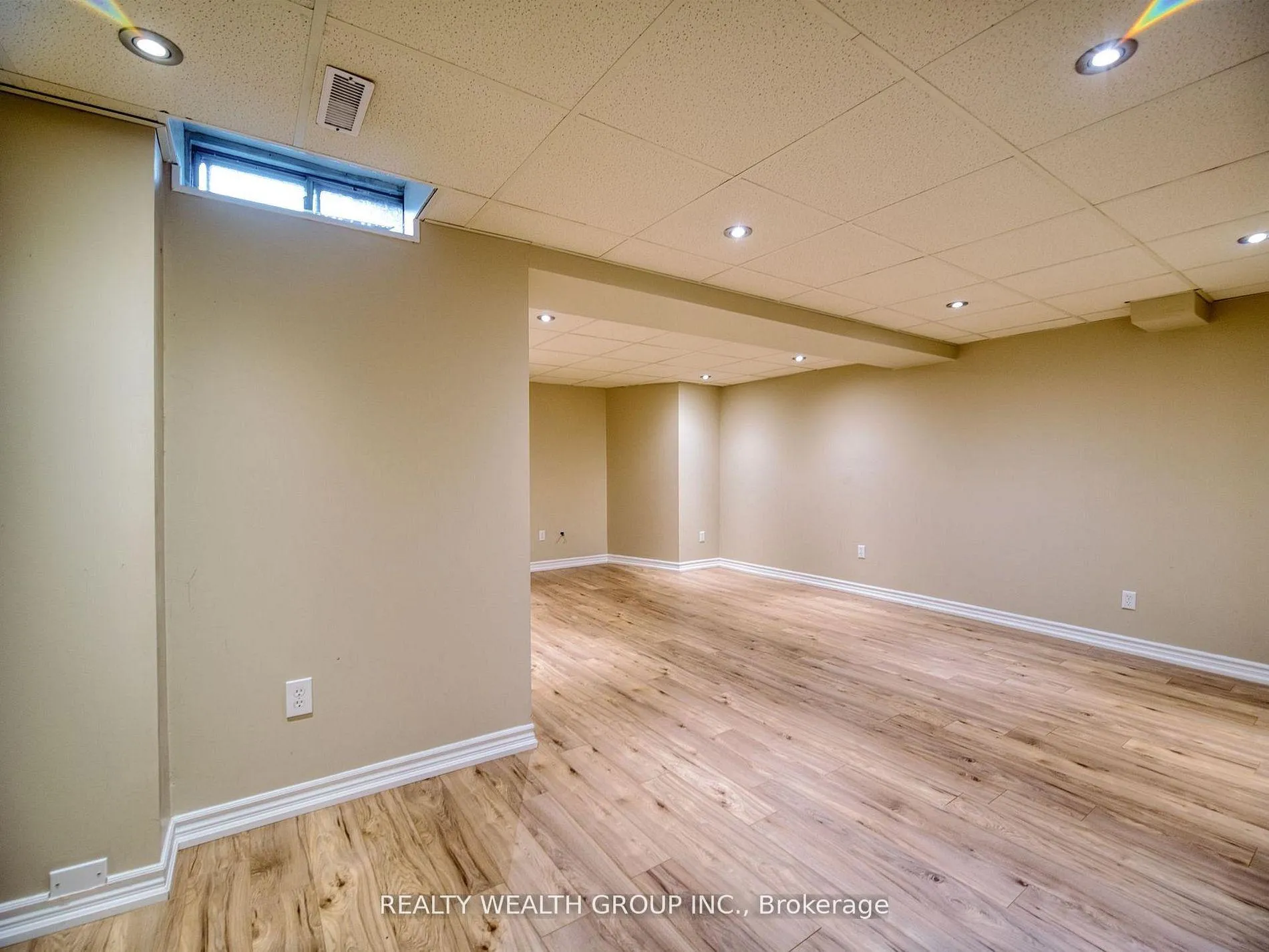 Photo 43 of 11 Birchcliffe Drive, Brampton, Heart Lake East — HOMEH