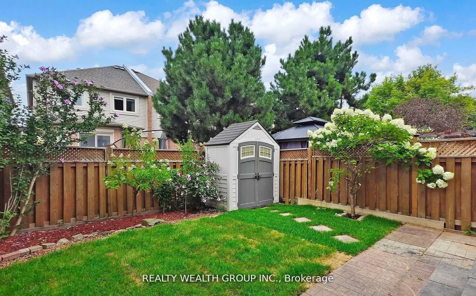 Photo 50 of 11 Birchcliffe Drive, Brampton, Heart Lake East — HOMEH