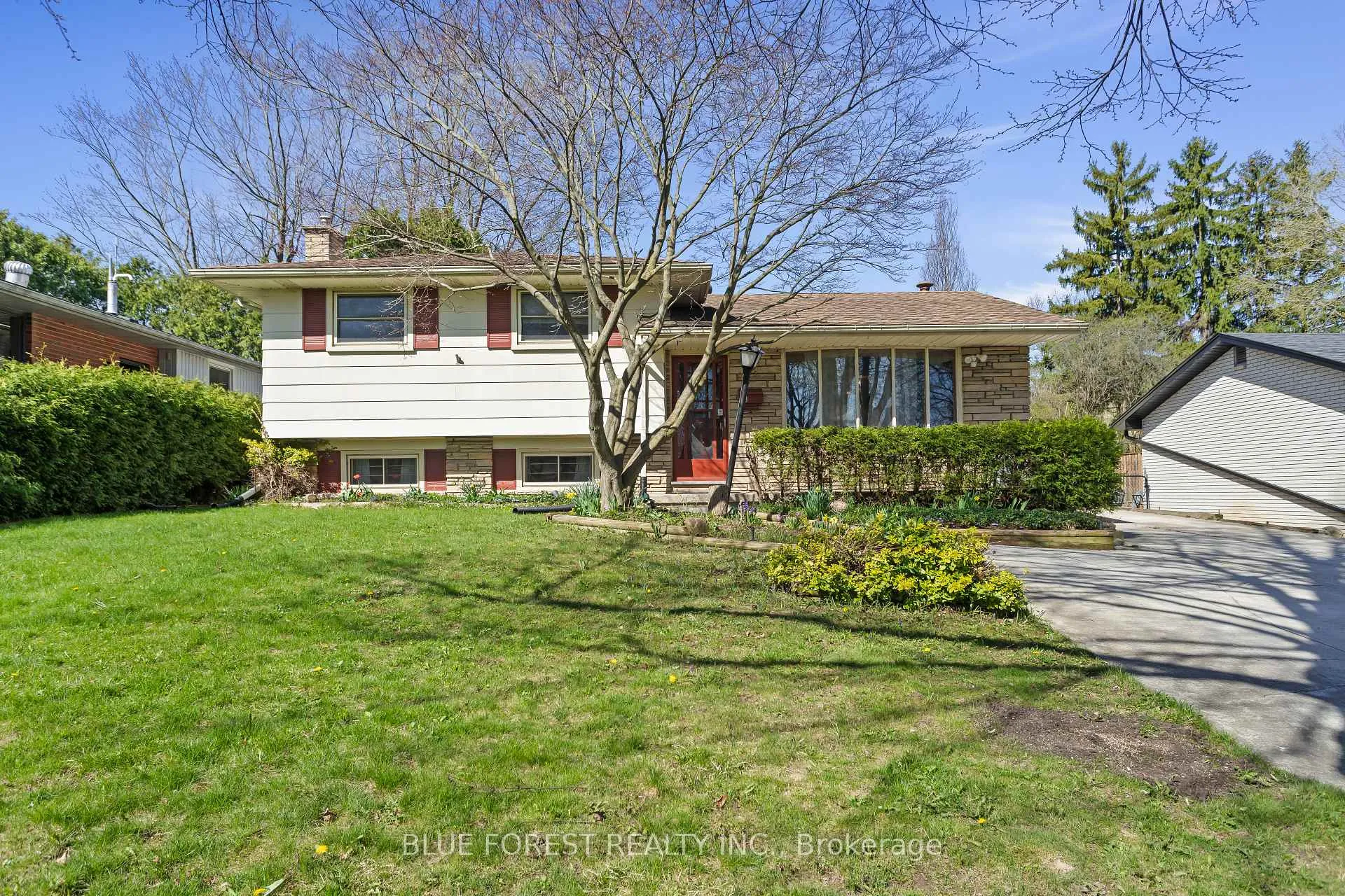 Front of 39 Southwood Crescent