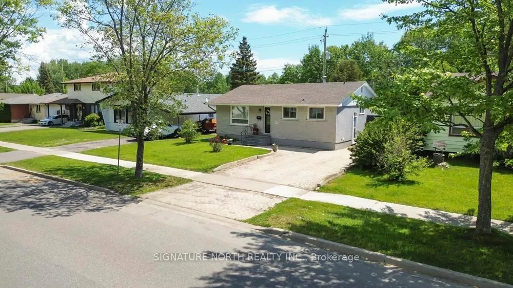 Photo 3 of 133 Whalen Street, Thunder Bay, Grandview — HOMEH