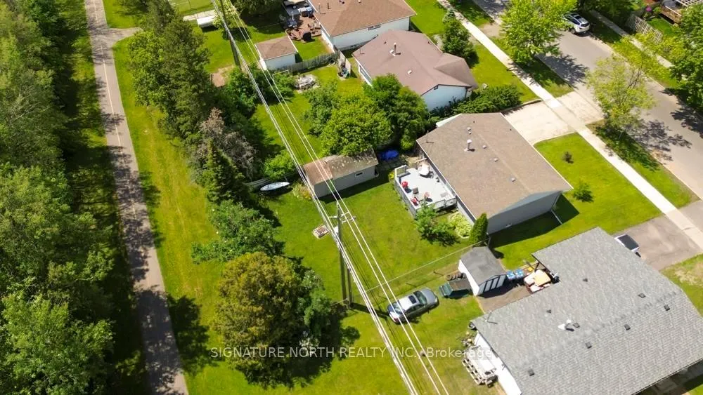 Photo 5 of 133 Whalen Street, Thunder Bay, Grandview — HOMEH