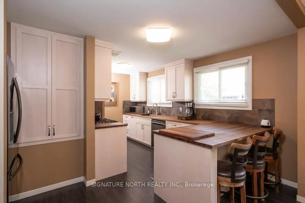 Photo 23 of 133 Whalen Street, Thunder Bay, Grandview — HOMEH