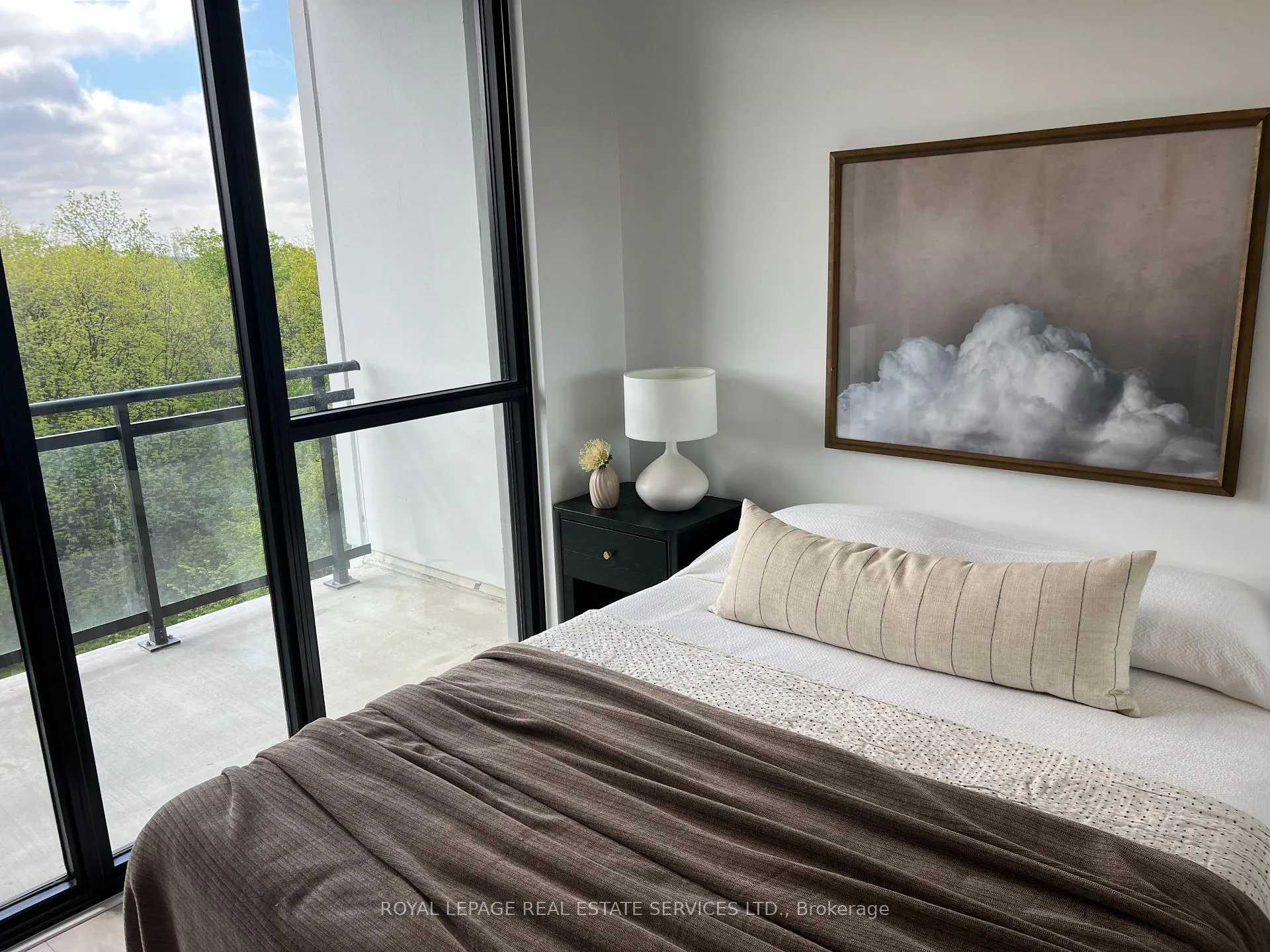 Photo 3 of Unit 601, 740 Whitlock Avenue, Milton, Cobban — HOMEH