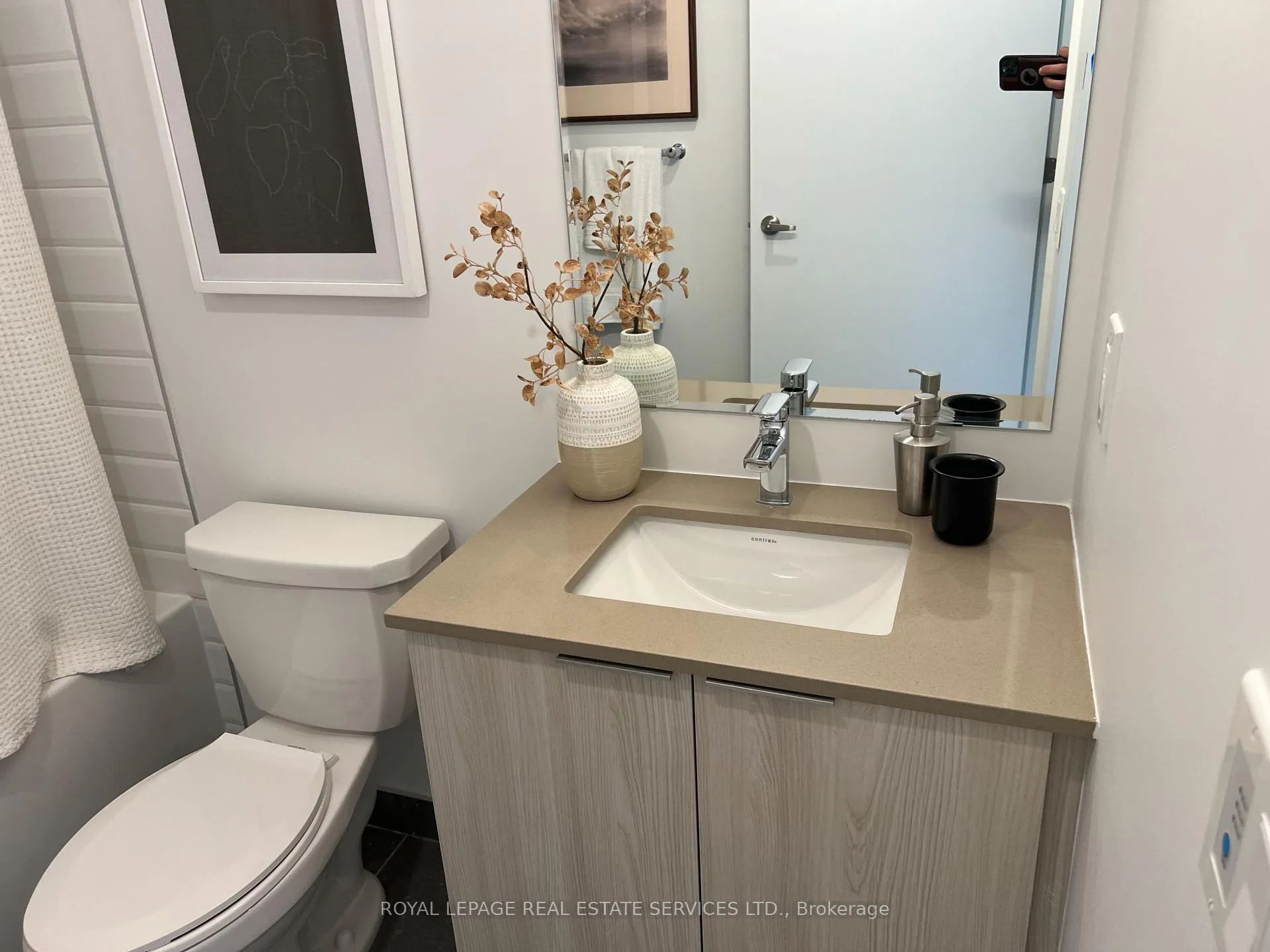 Photo 4 of Unit 601, 740 Whitlock Avenue, Milton, Cobban — HOMEH