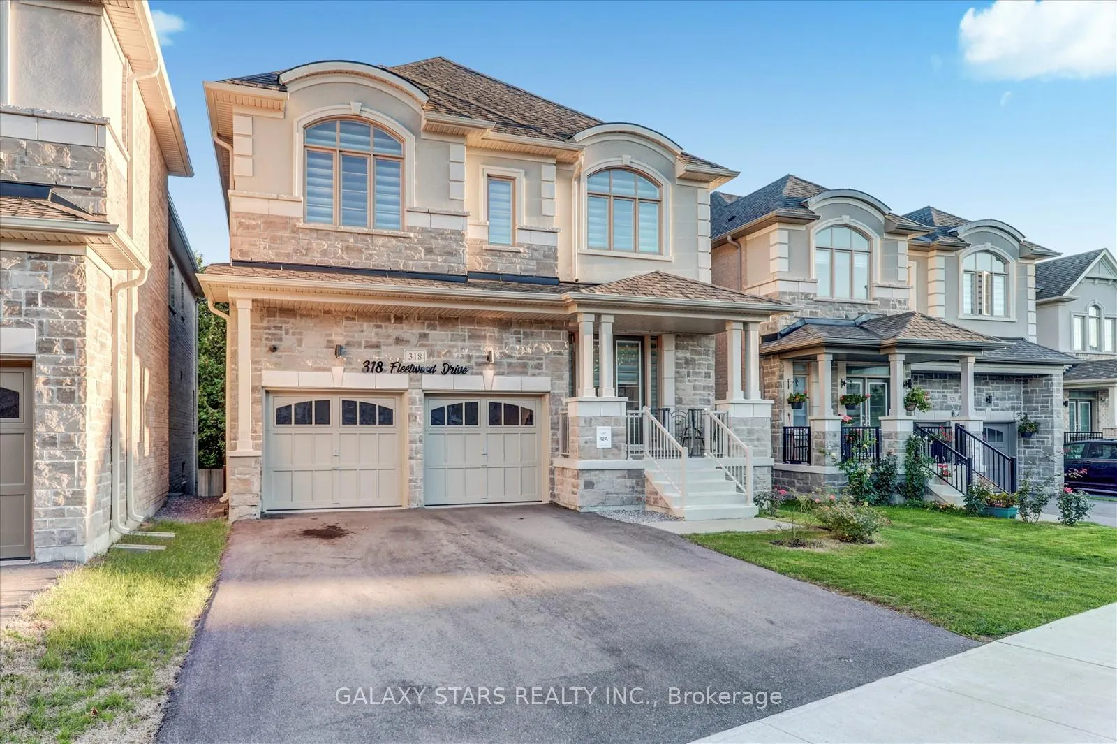Photo 2 of 318 Fleetwood Drive, Oshawa, Eastdale — HOMEH