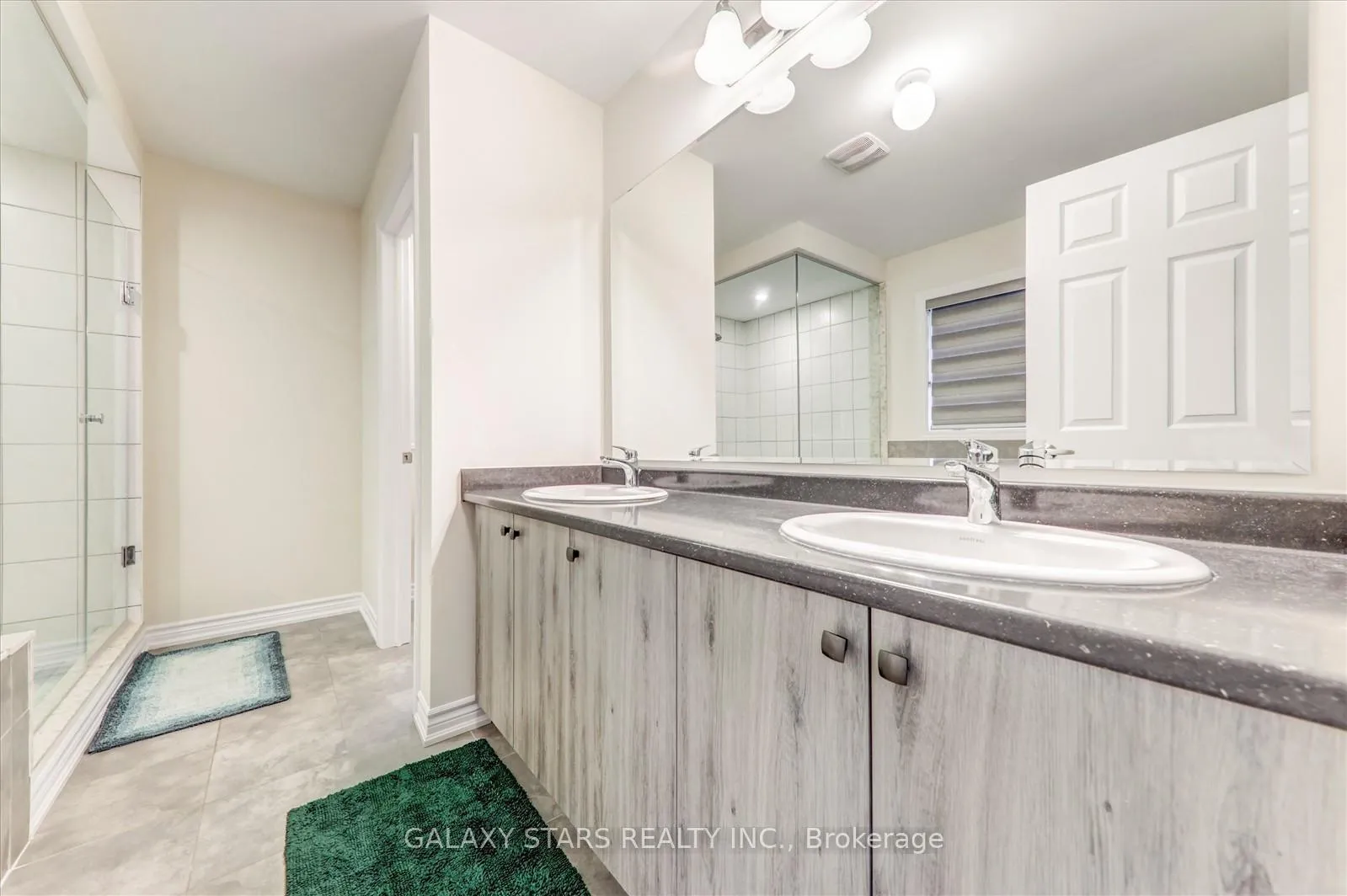 Photo 16 of 318 Fleetwood Drive, Oshawa, Eastdale — HOMEH