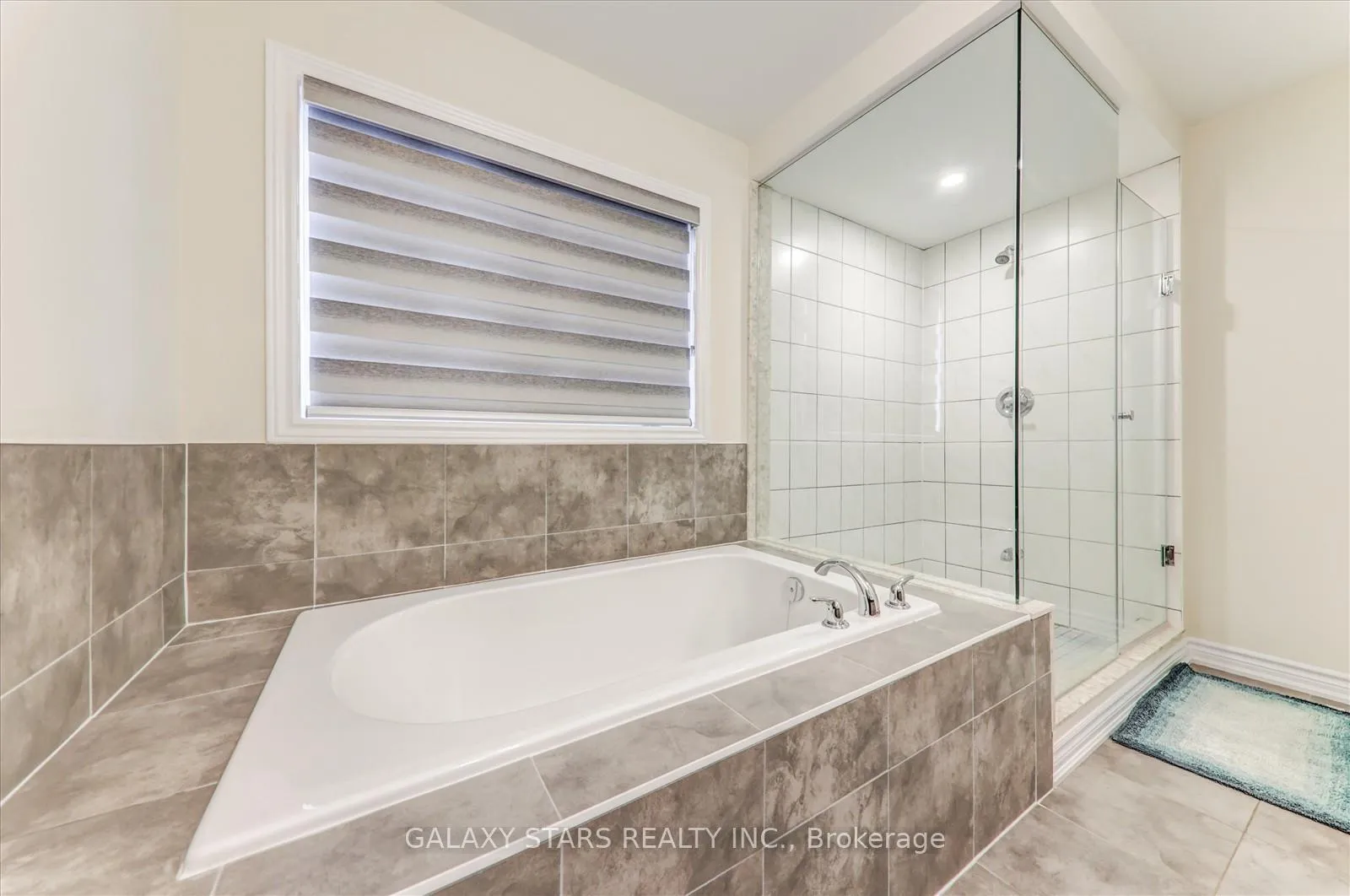 Photo 17 of 318 Fleetwood Drive, Oshawa, Eastdale — HOMEH